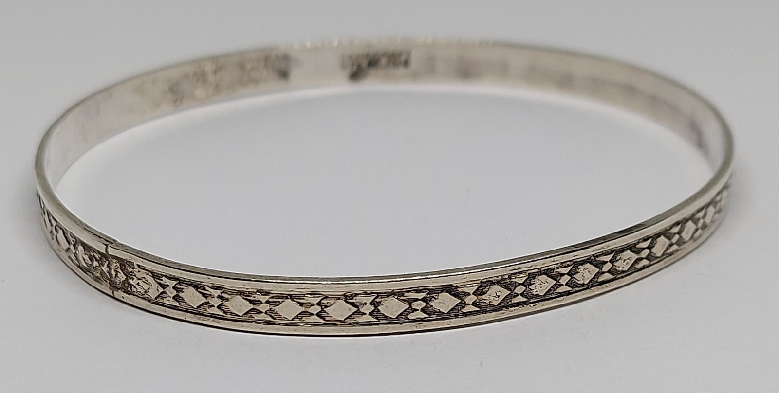 Vintage Sterling BANGLE Bracelet Signed DANECRAFT geometric design