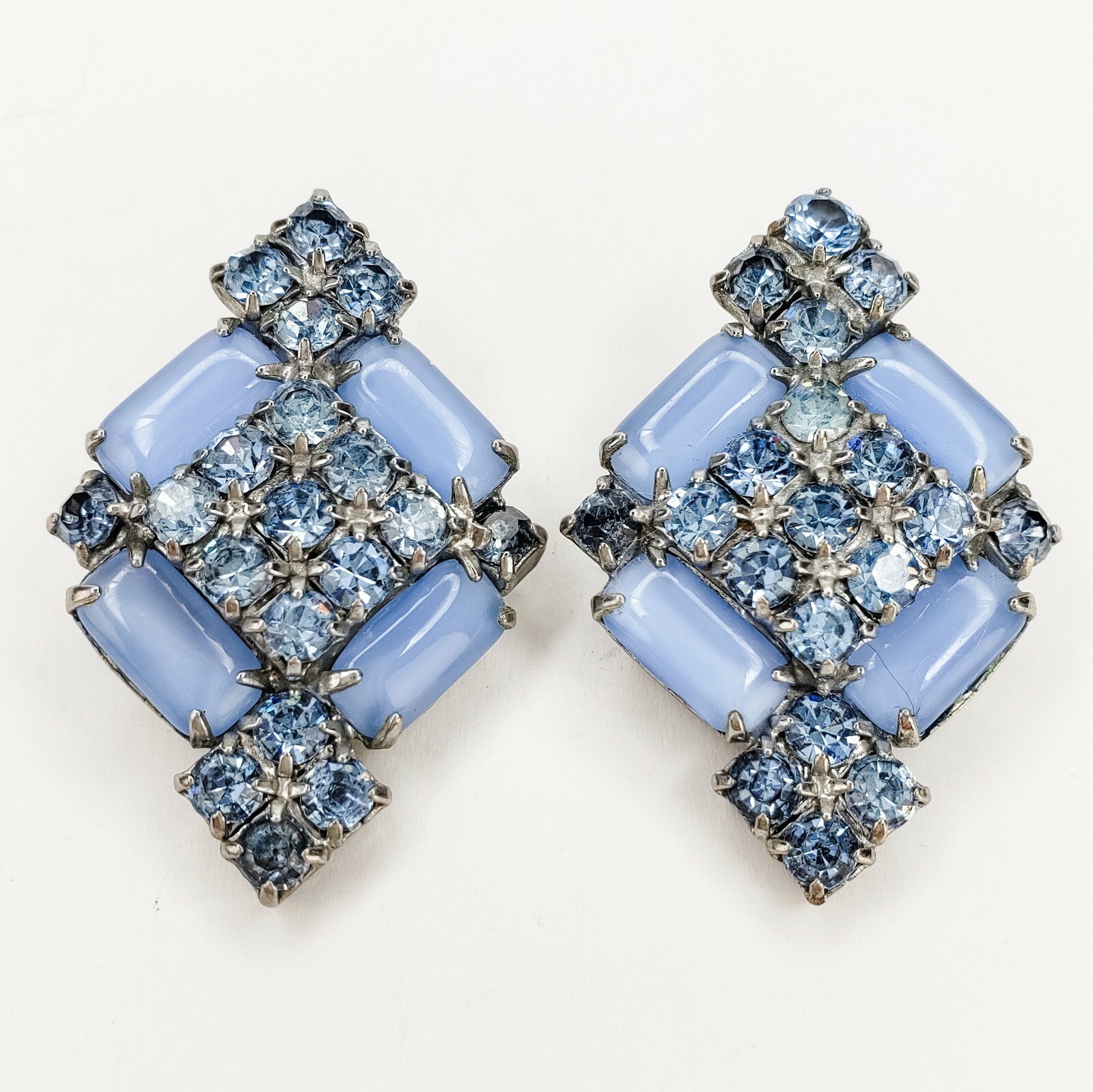 Vintage Blue Prong Set Rhinestone Clip On Earrings