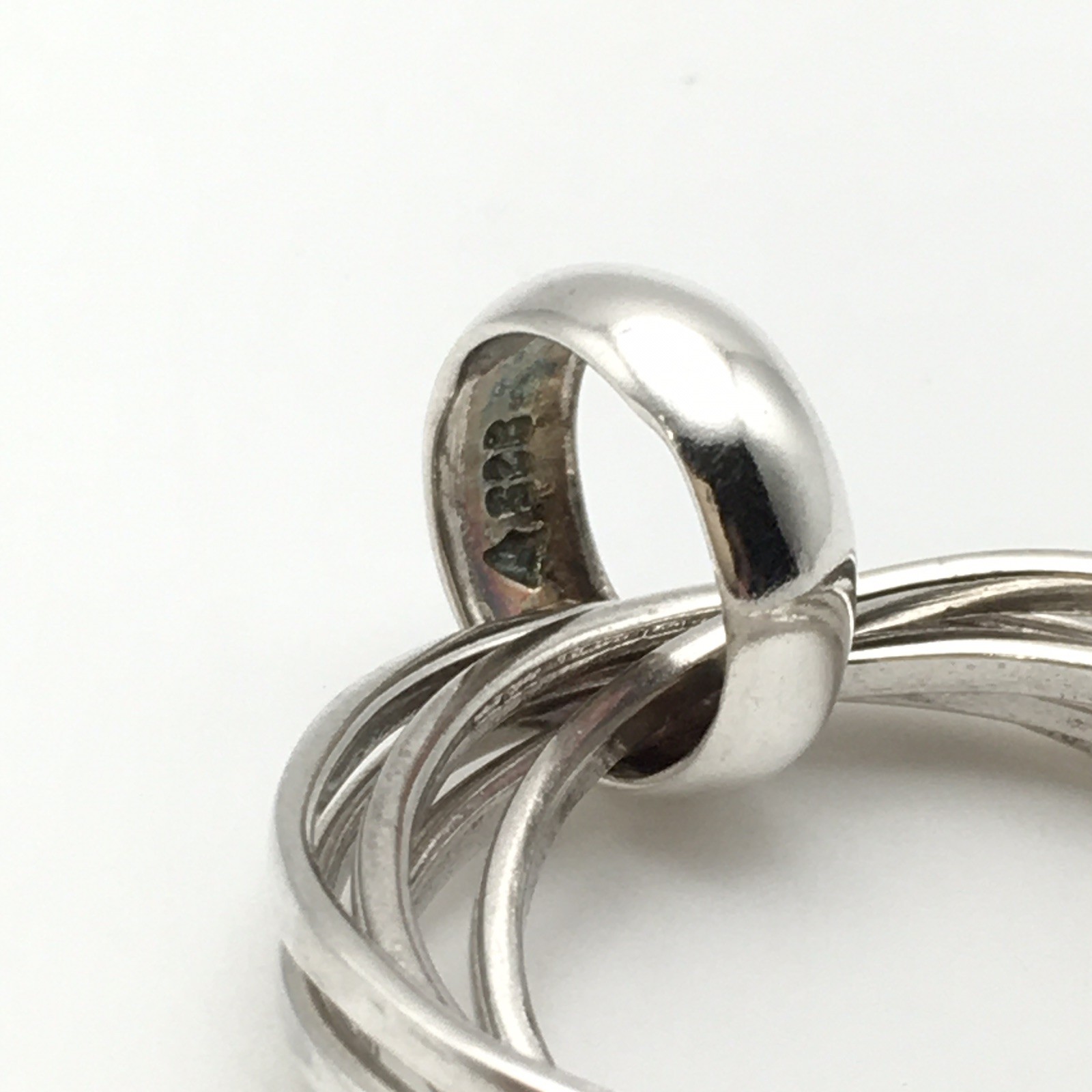 Sterling Silver SILPADA Intertwined 5 Ring Pendant Marked 925 India 10g #76