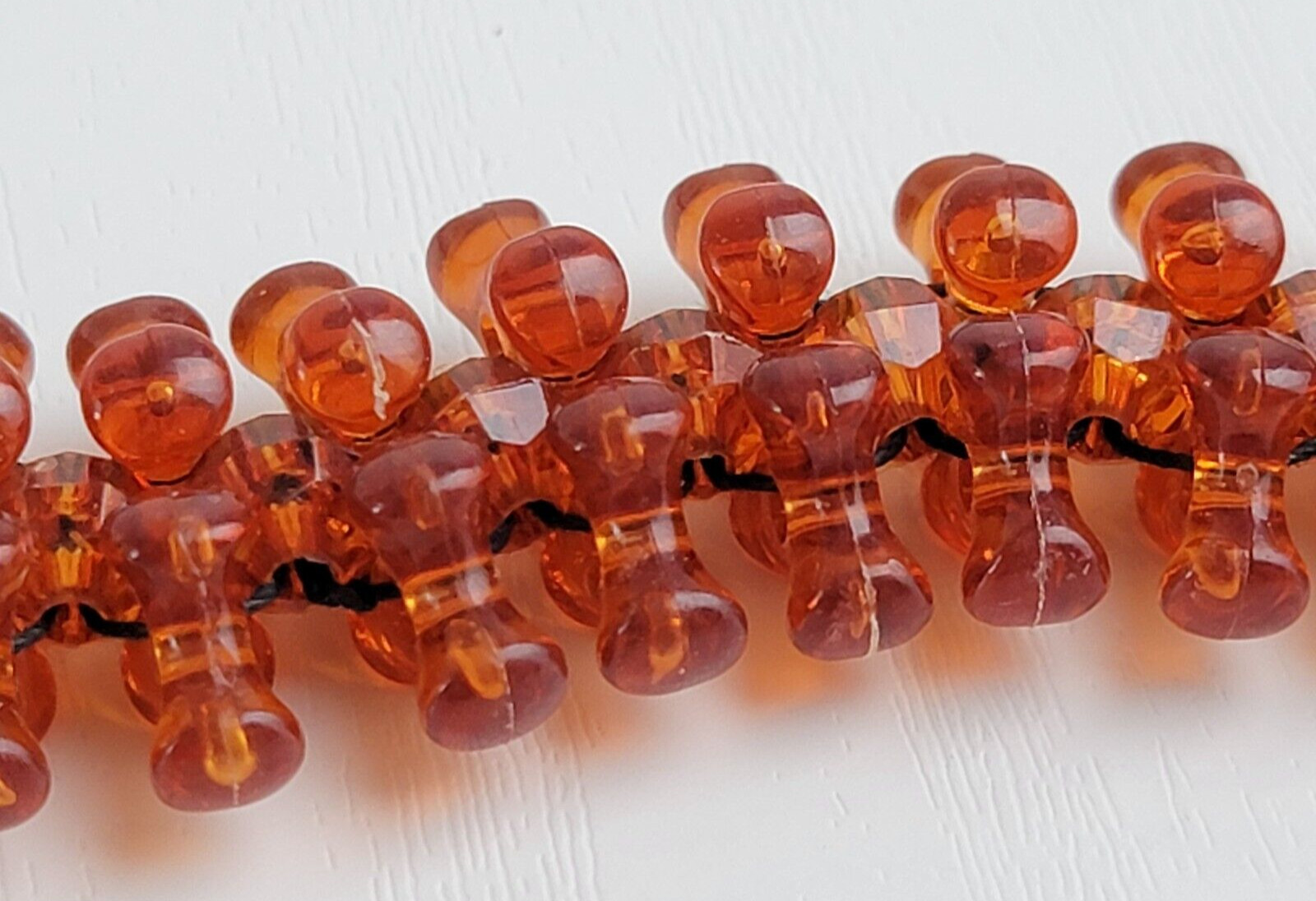 Vintage Art Deco Simulated Amber Lucite Woven Serpentine Collar Necklace 26″