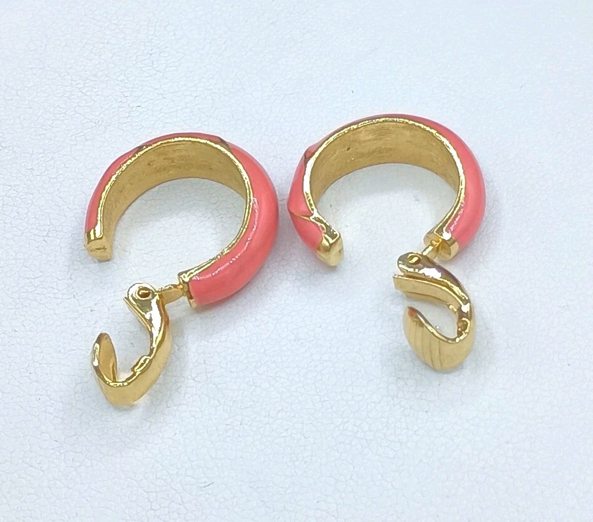 Vintage Hoop Clip On Earrings Coral Enamel Gold Tone Stripe .75″
