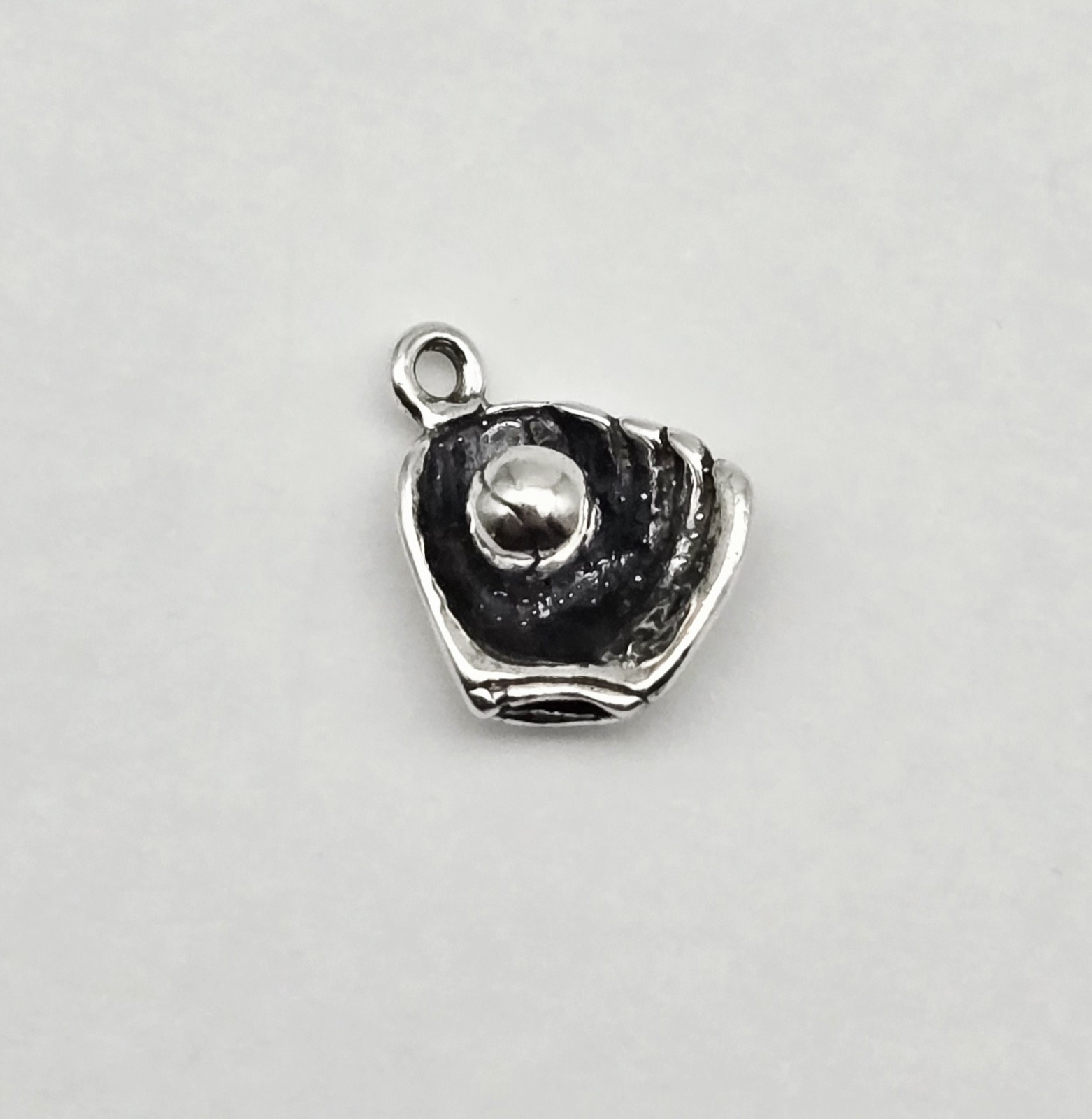 Vintage Sterling Silver Baseball Glove & Ball Sports Charm Pendant – 1.6g