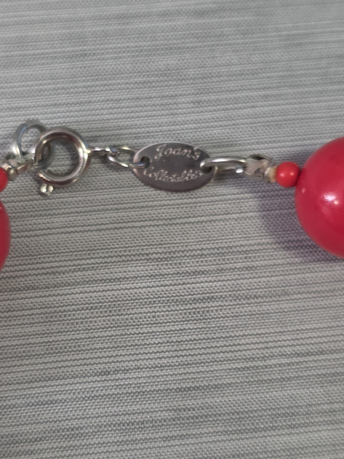 Vintage Joan’s Collectables Signed Necklace Round Red Acrylic Resin Beads Retro