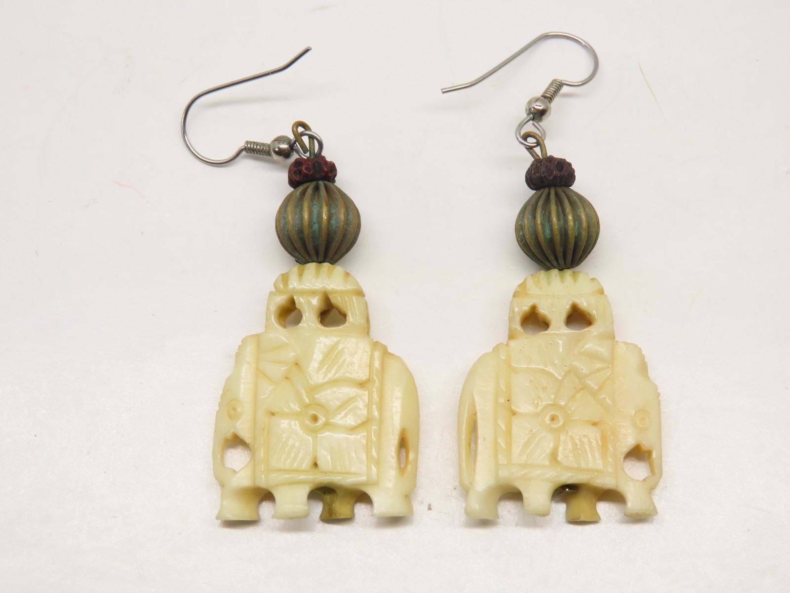 Bovine Bone Creature Earrings Vintage Pierced Dangle D6021