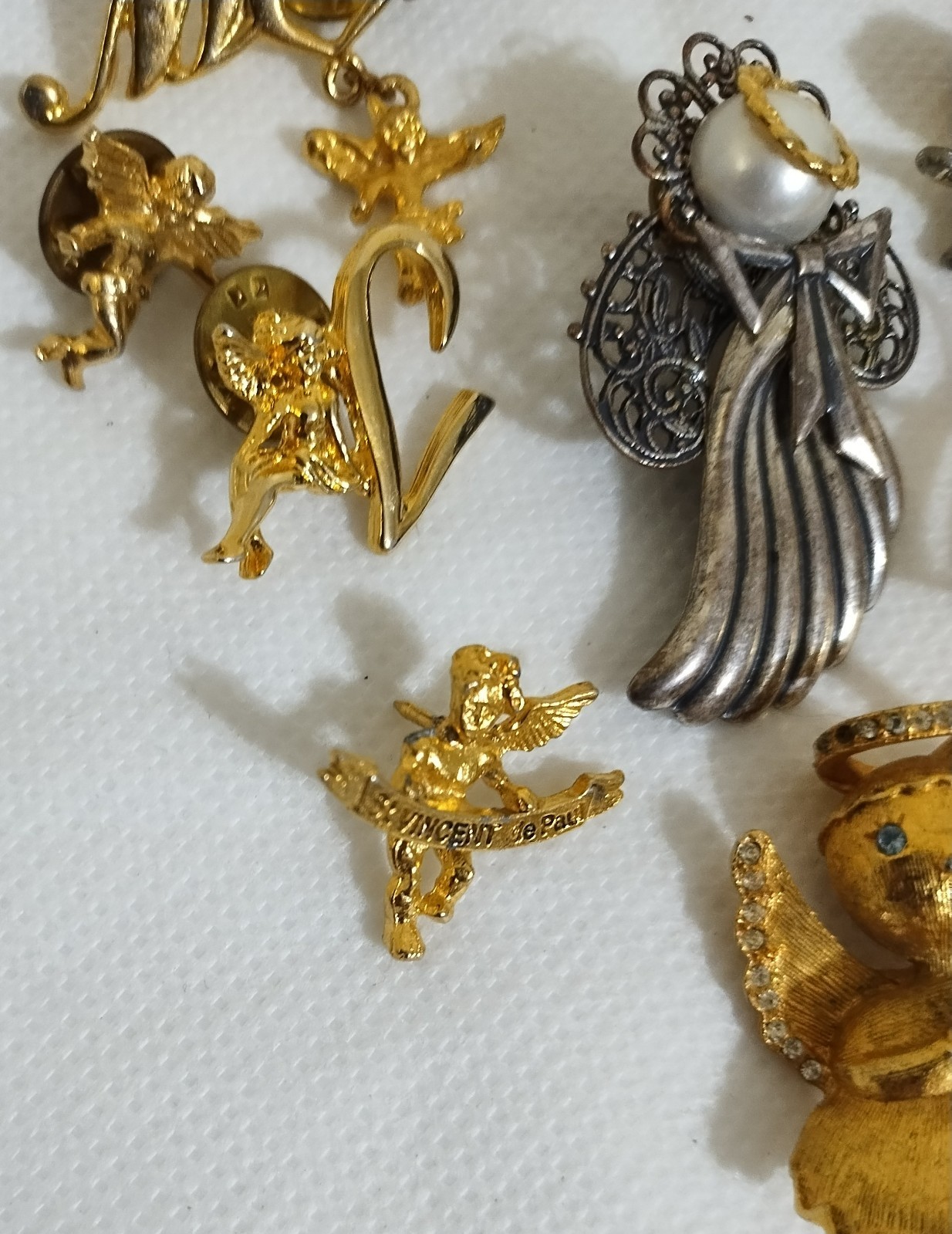 Vintage to Now ANGELS Pins Brooches 25 Pcs Read Description!