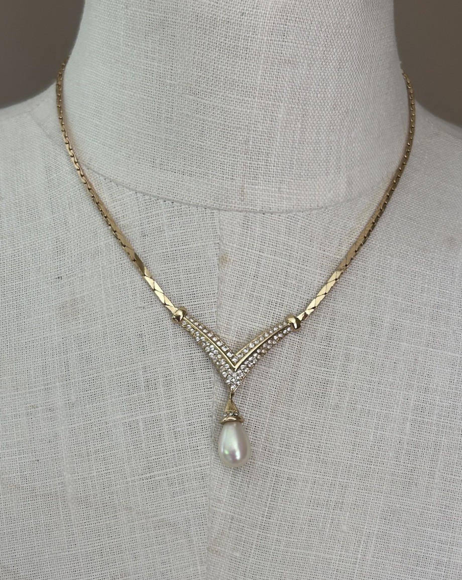 Christian Dior 1980s Pearl Rhinestone Double Fan Pendant Necklace Gold VTG J21