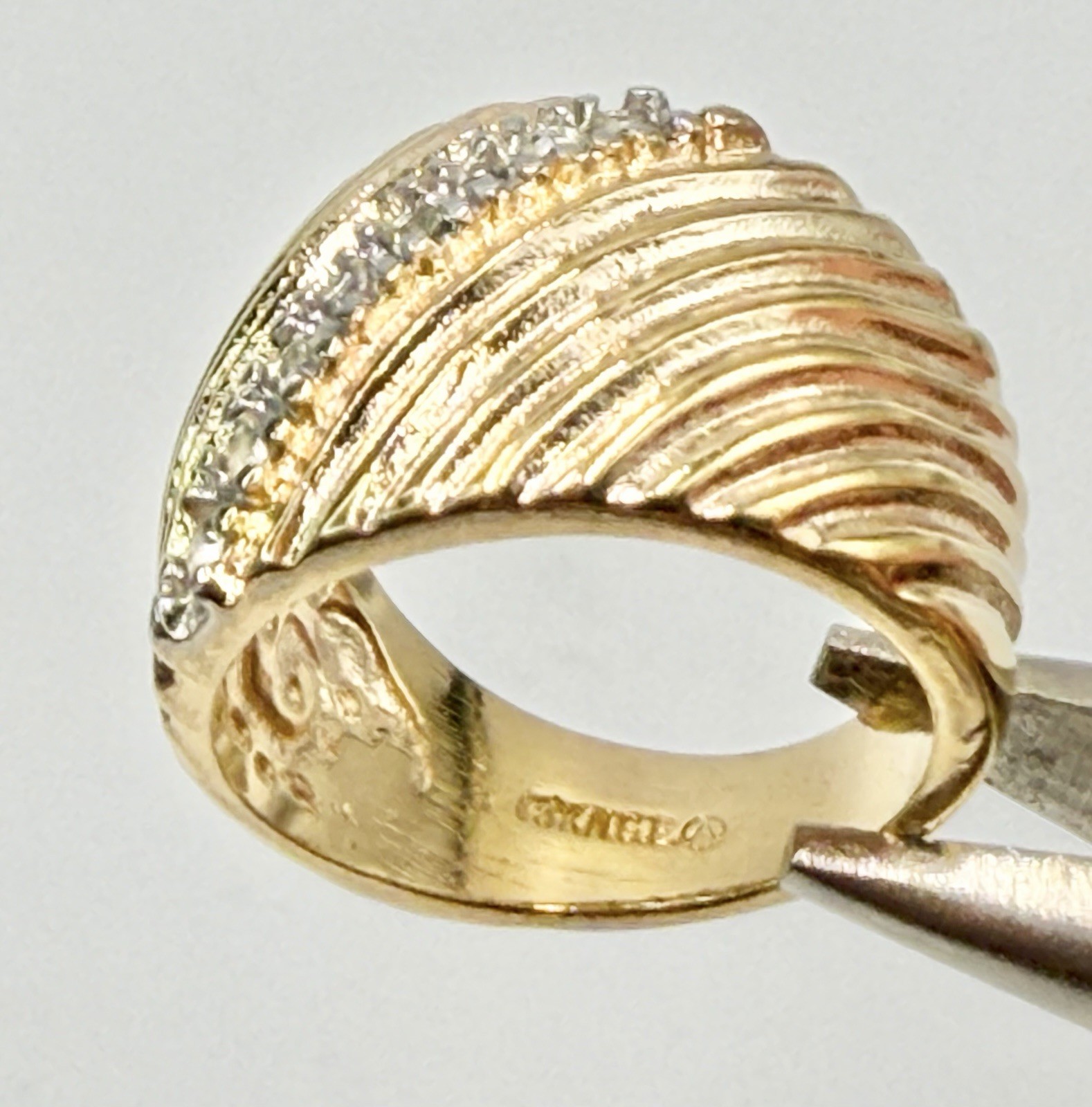 Vintage Aurora Jewelry CO Ring Gold Tone Clear Rhinestone Wide 18kt HGE Sz 6.75
