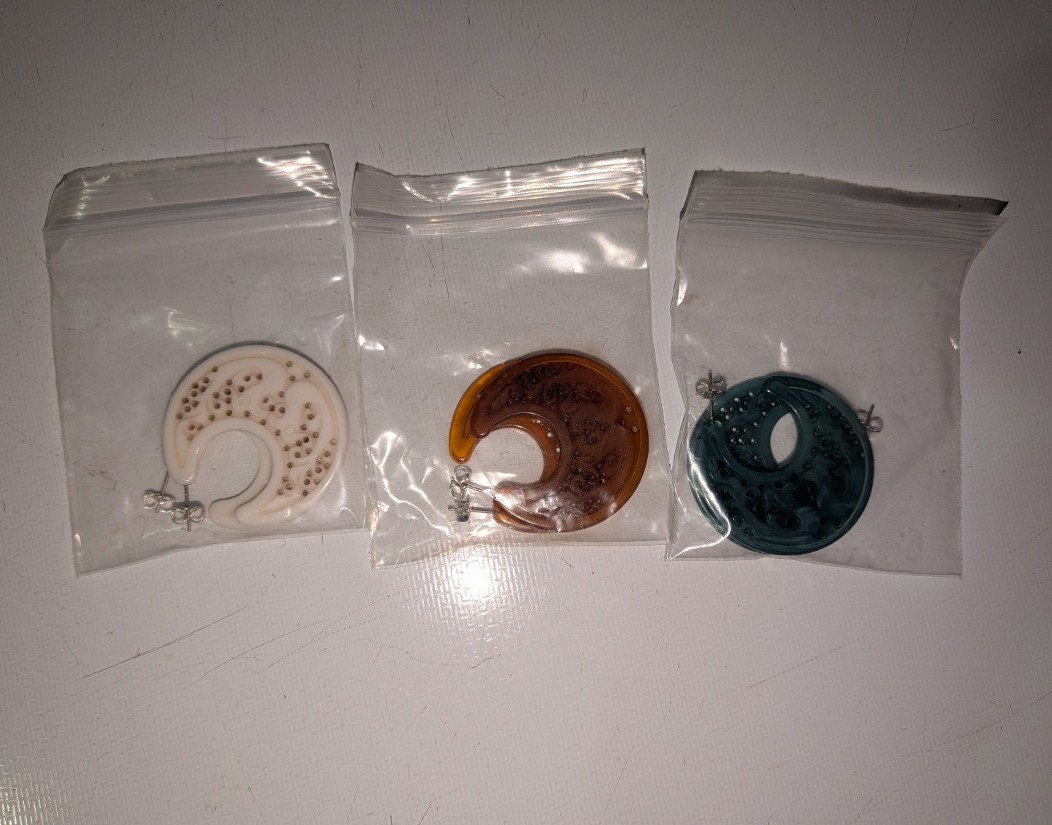 Vintage Avon Crescent Swirl Plastic Stud Earring, 3 Pairs