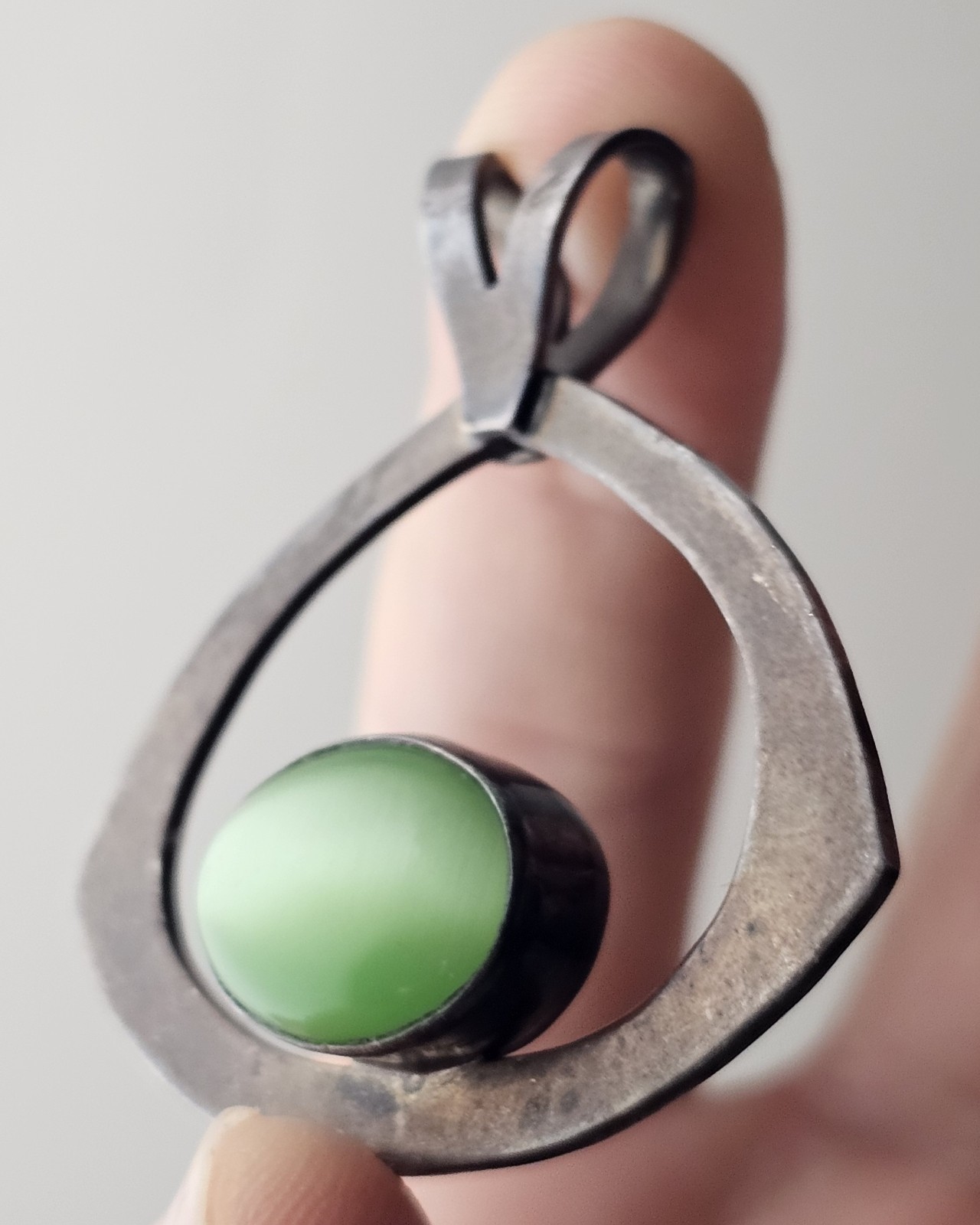 Large Mexico Sterling Abstract Modernist Pendant & Green Cat’s Eye Stone 16.7 gm