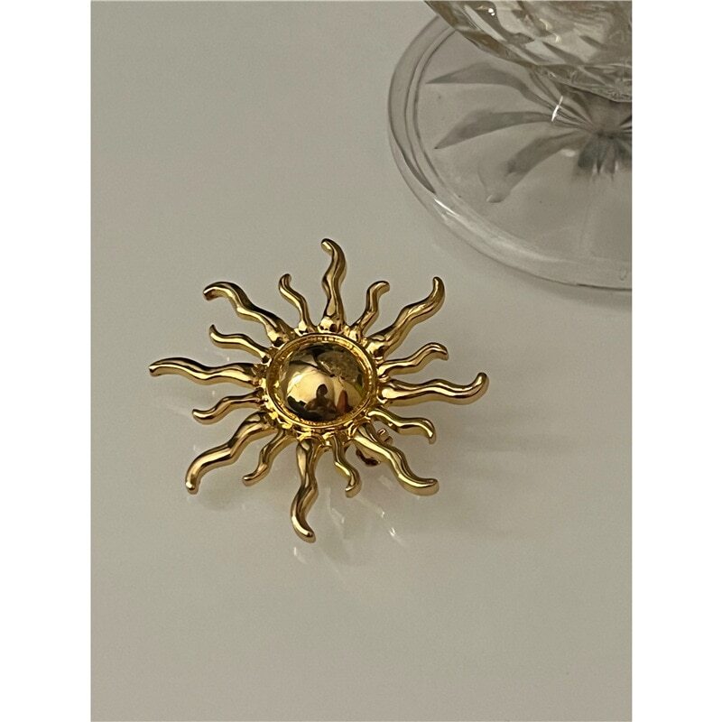 Vintage Enamel Flower Brooch Women Men Jewelry Gift Collar Decor Badge Corsage