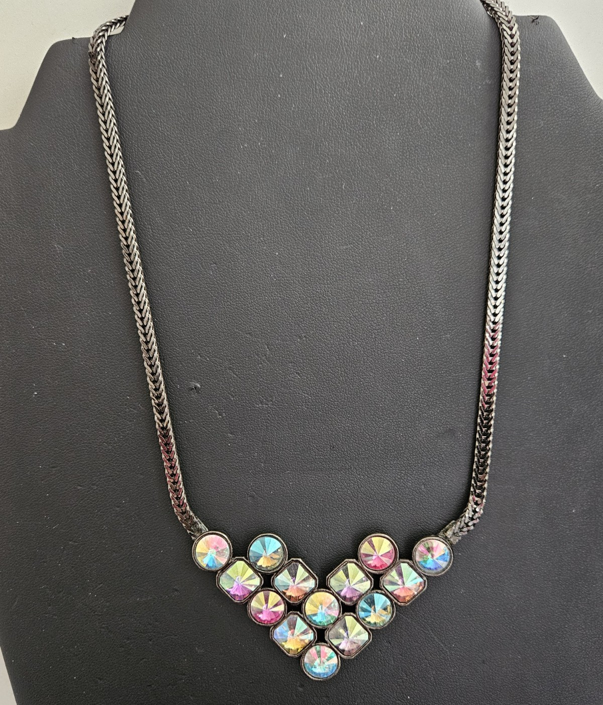 VINTAGE YSL YVES SAINT LAURENT AURORA BOREALIS V NECKLACE Great Condition!!