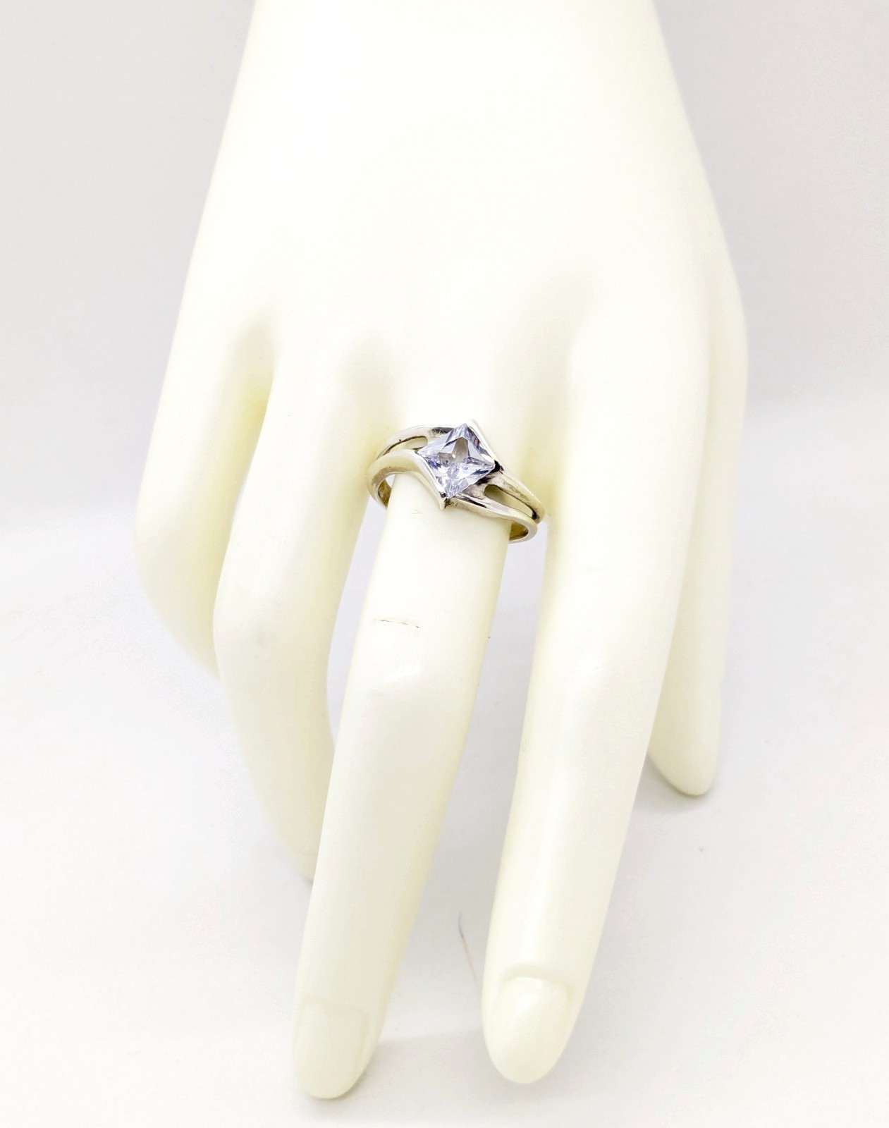 Vintage Elegant RING Silver 925 with Chic Bright Stone -size: 9.25US (19mm)| #25