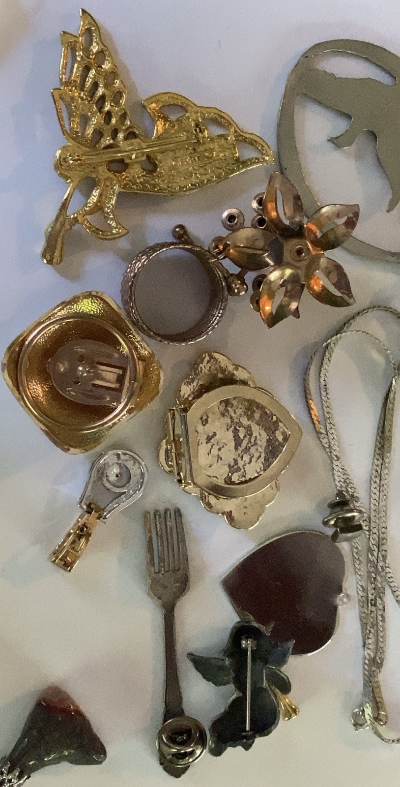 Vintage Jewelry Lot ~ Wearable ~ 16 Items ~ Bracelets Chain Brooch Pin Ring Clip