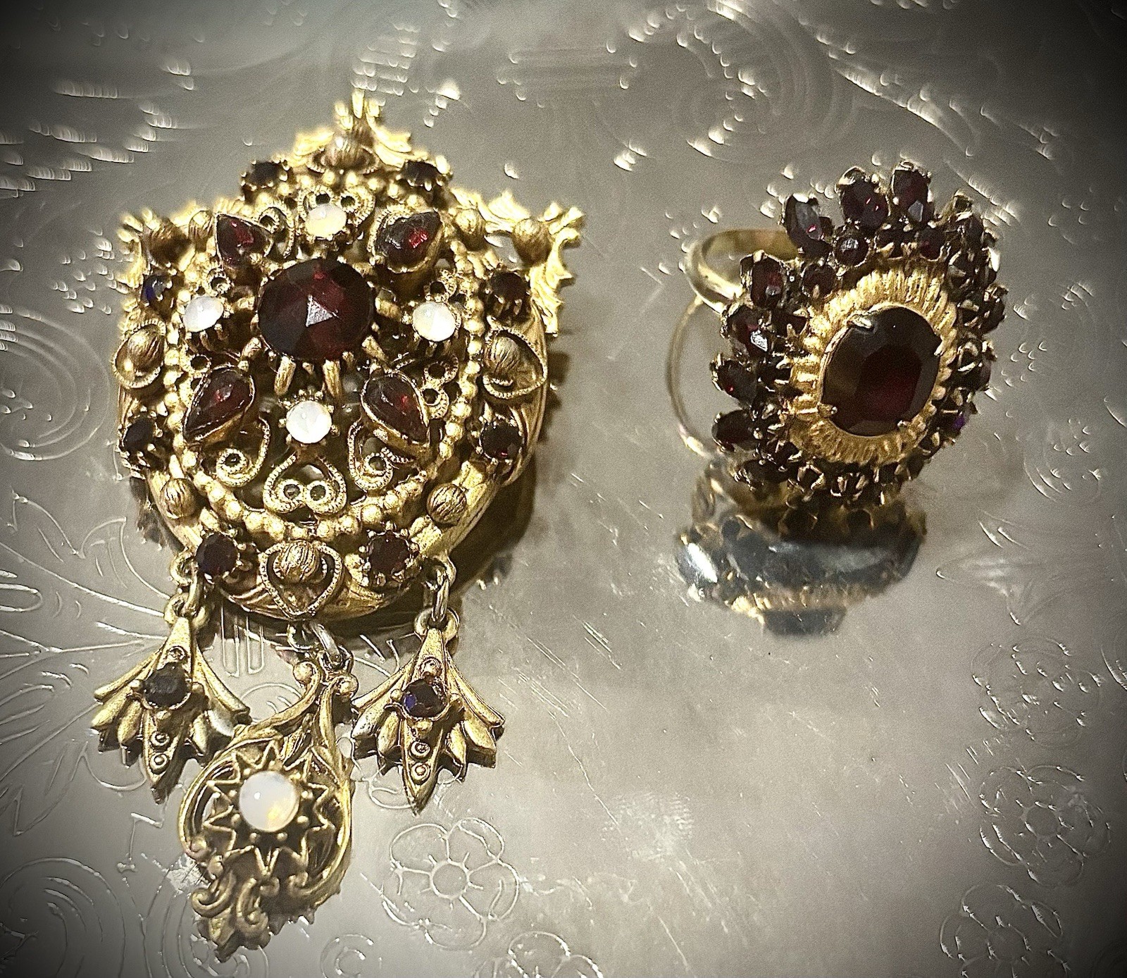 Vintage SIGNED Florenza Brooch Pendant Ring Set RARE HTF Garnet Red Gold Dangle