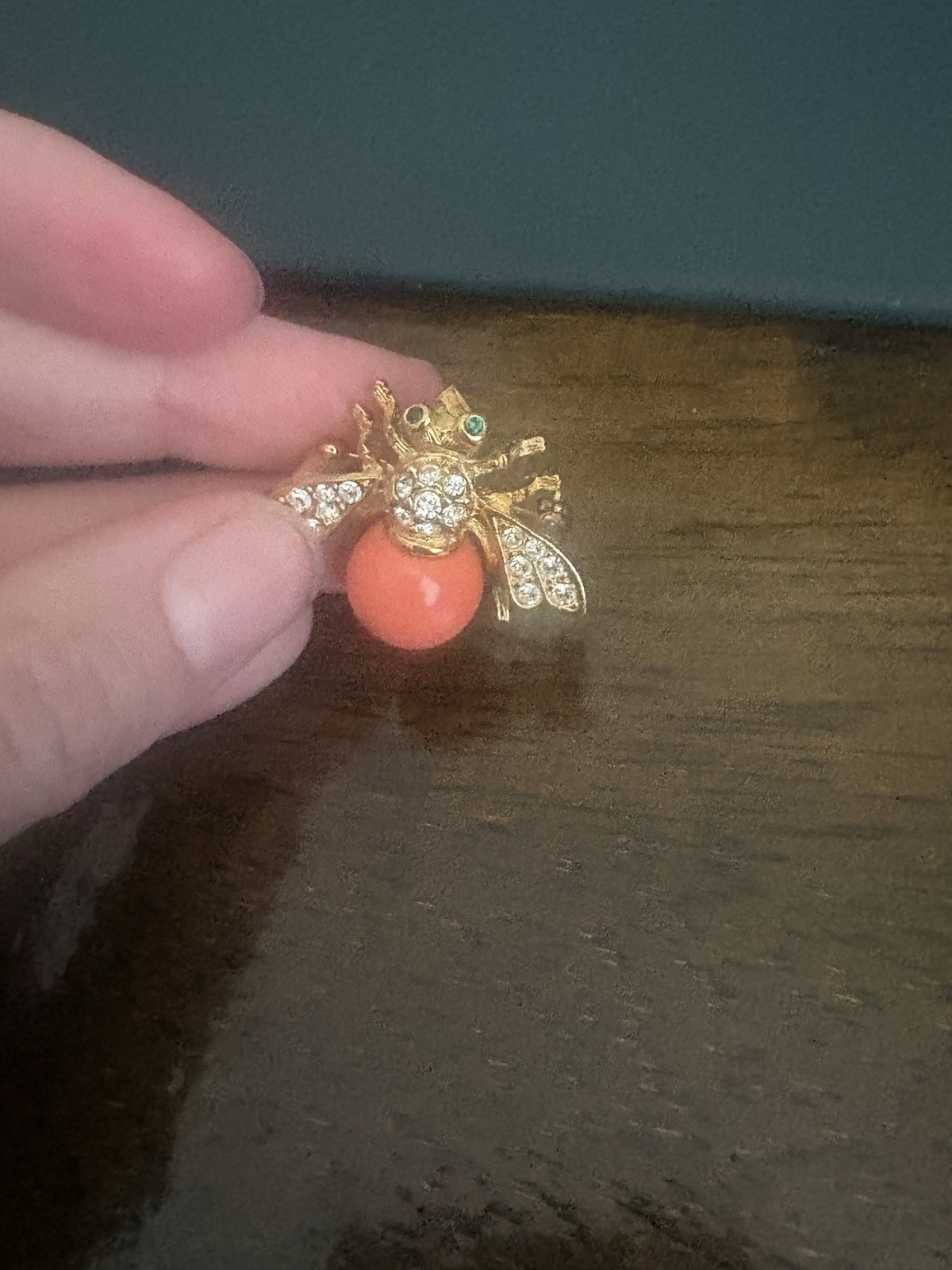 Joan Rivers Vintage Gold Interchangeable Bee Brooch With 10 Colored Bottoms