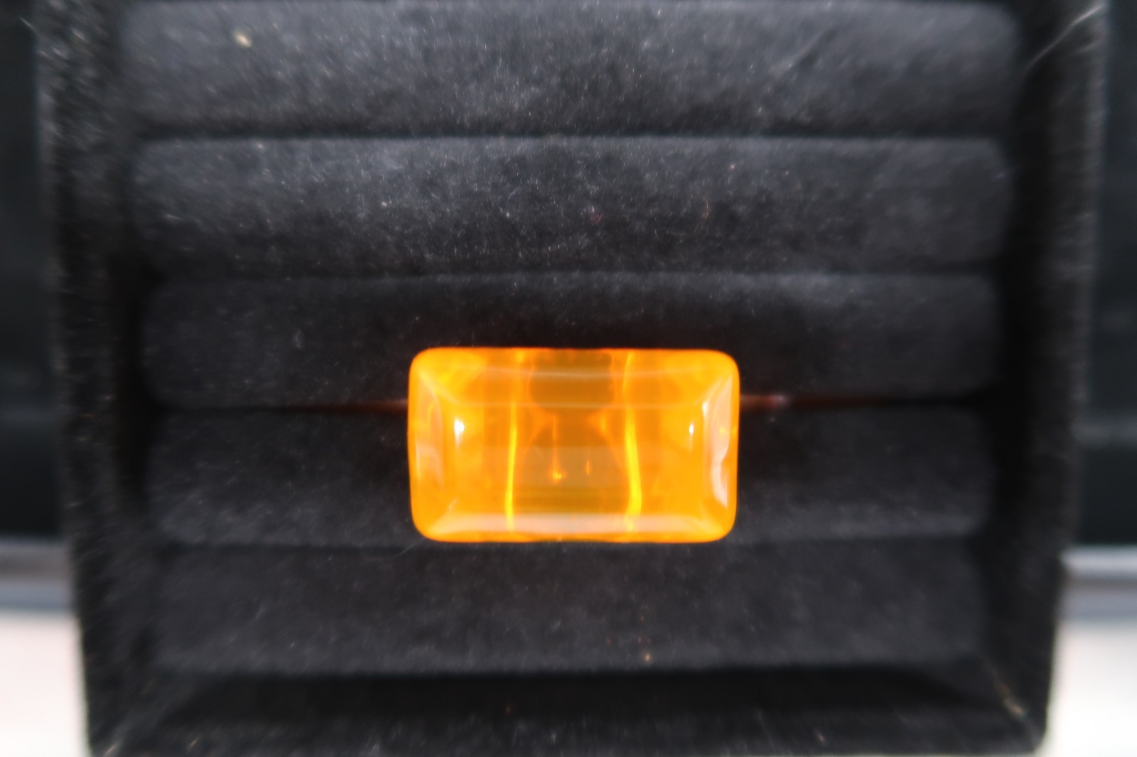 Vtg 60’s Orange Mod Acrylic Resin Glow in the Dark Ring Retro Fashion Size 5.5
