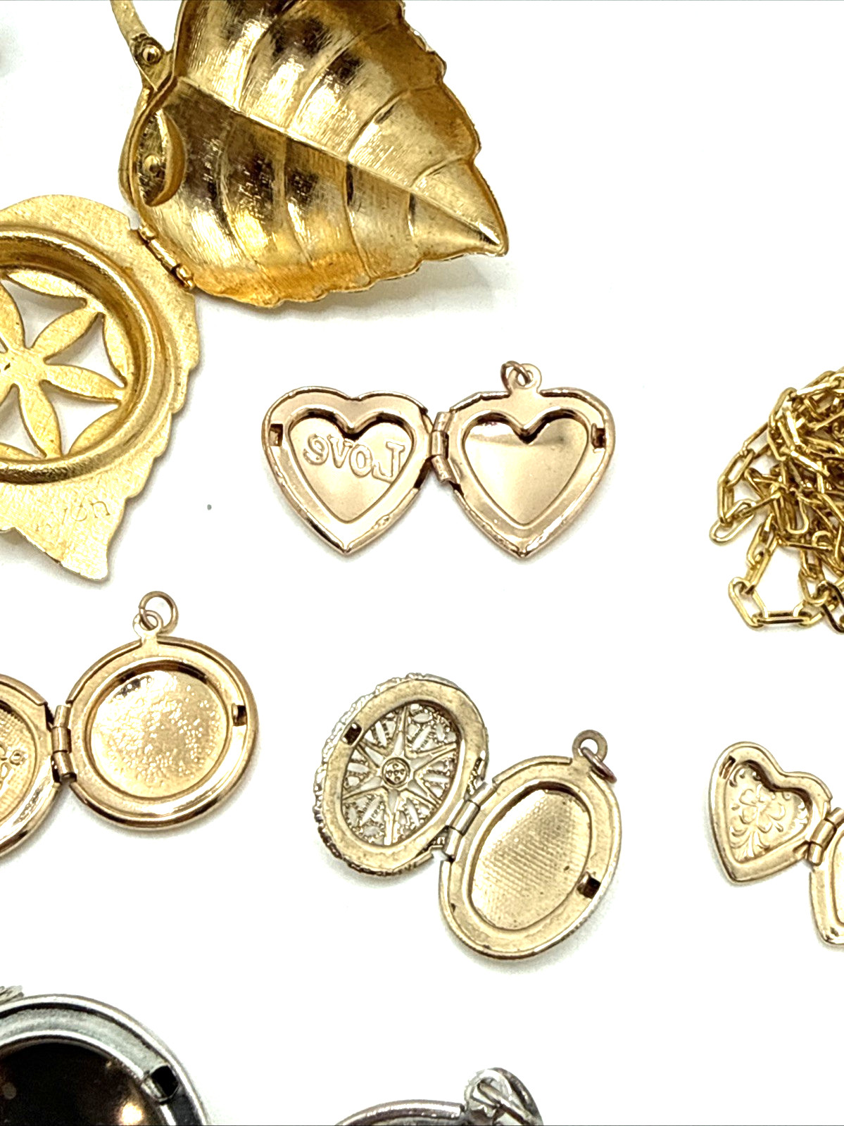 Vintage to Now Jewelry Pendant & Charm Lockets Gold & Silver Tone Lot of 12