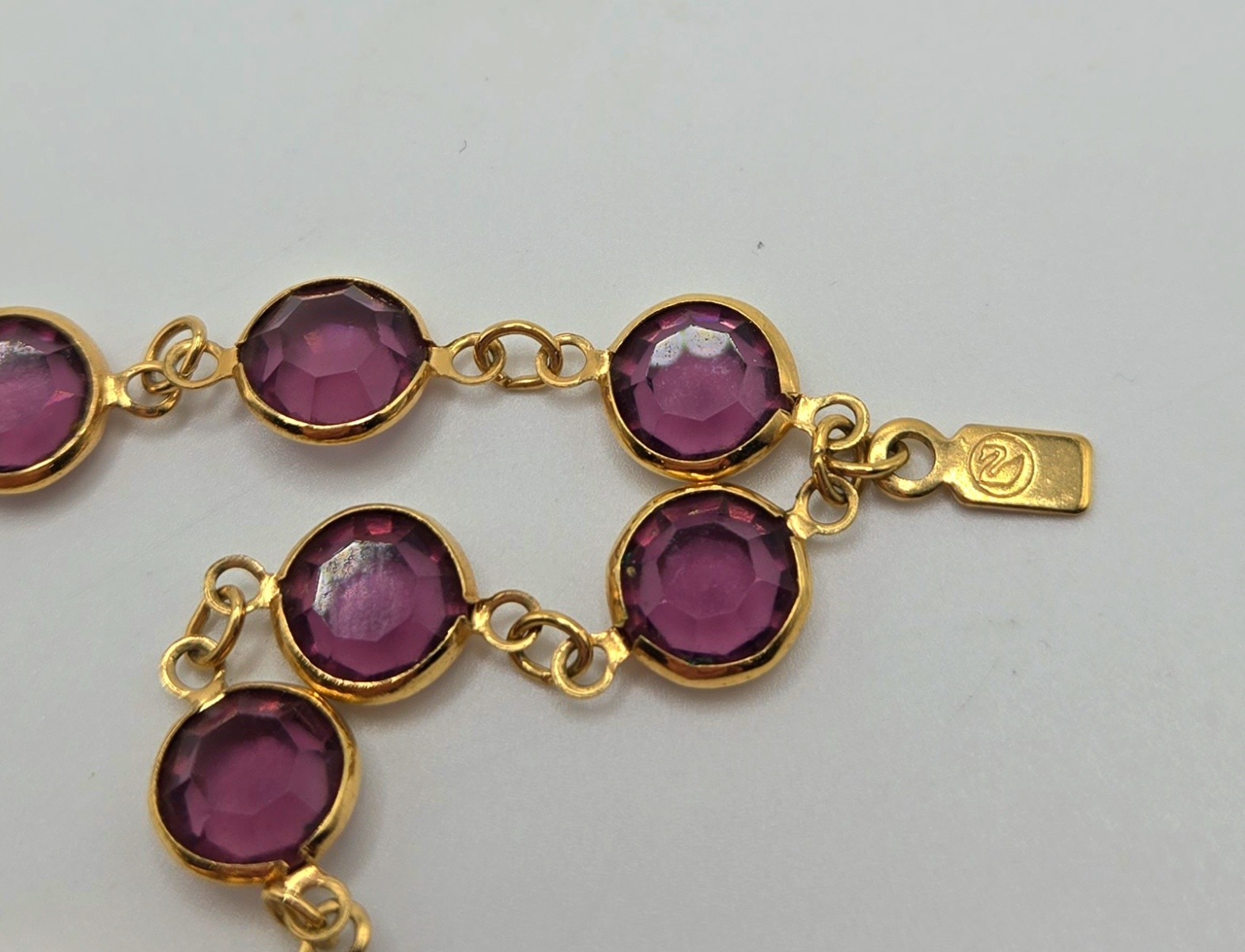 Vintage Swarovski Purple Bezel Set Open Back Crystal Gold Tone Necklace 35″ Swan