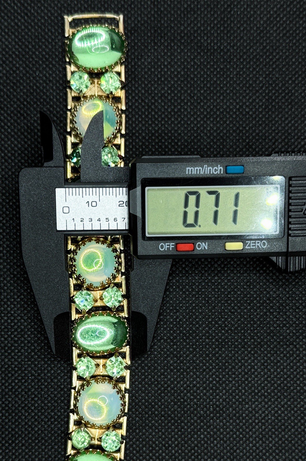Vtg Green Oval Cabochon Bracelet Round Lt Green Rhinestones Glow Under UV Gold
