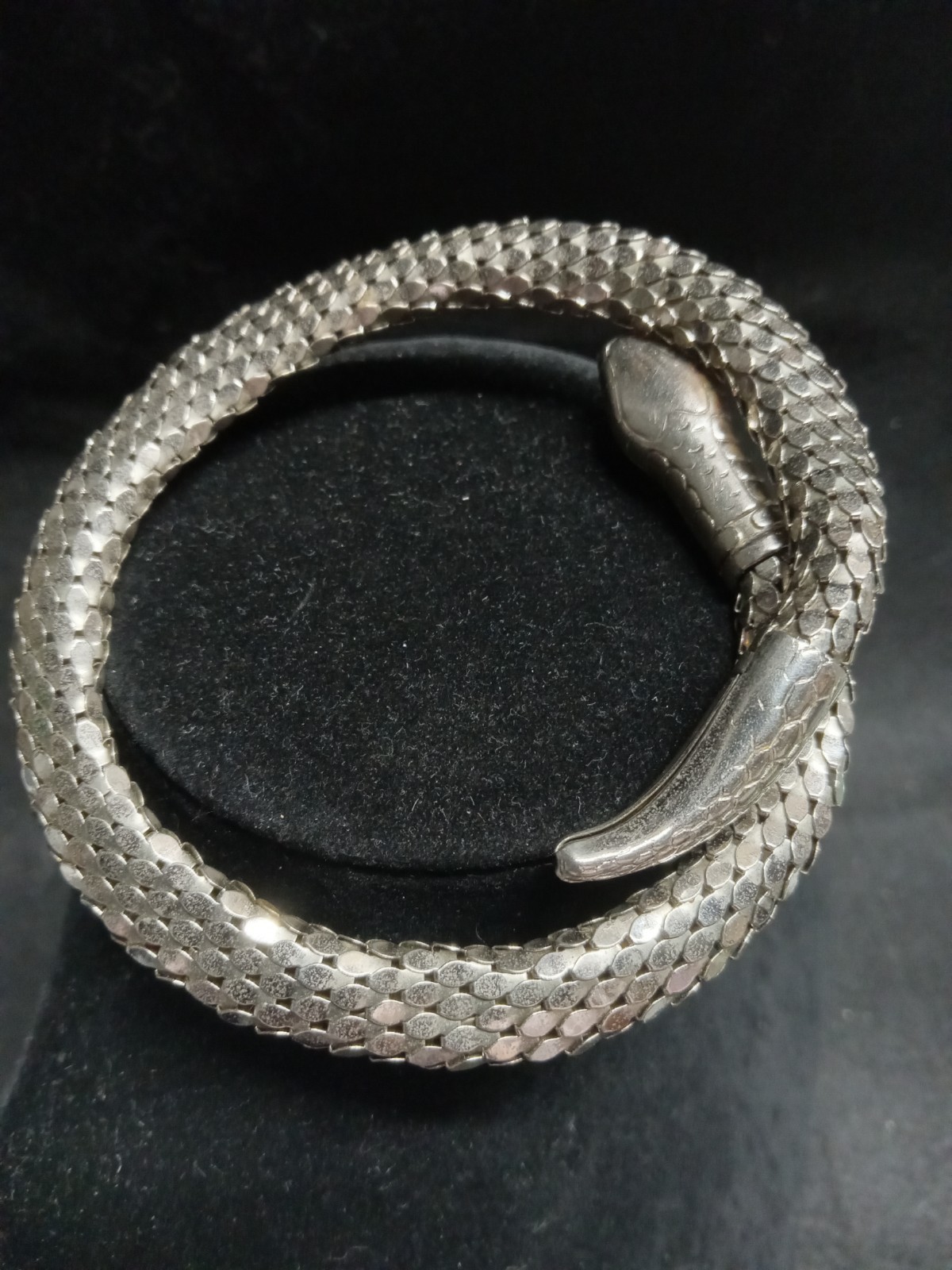 Vtg Silver Tone Snake Serpent Cobra Green Eyes 1 Coil Mesh Wrap Bangle Bracelet