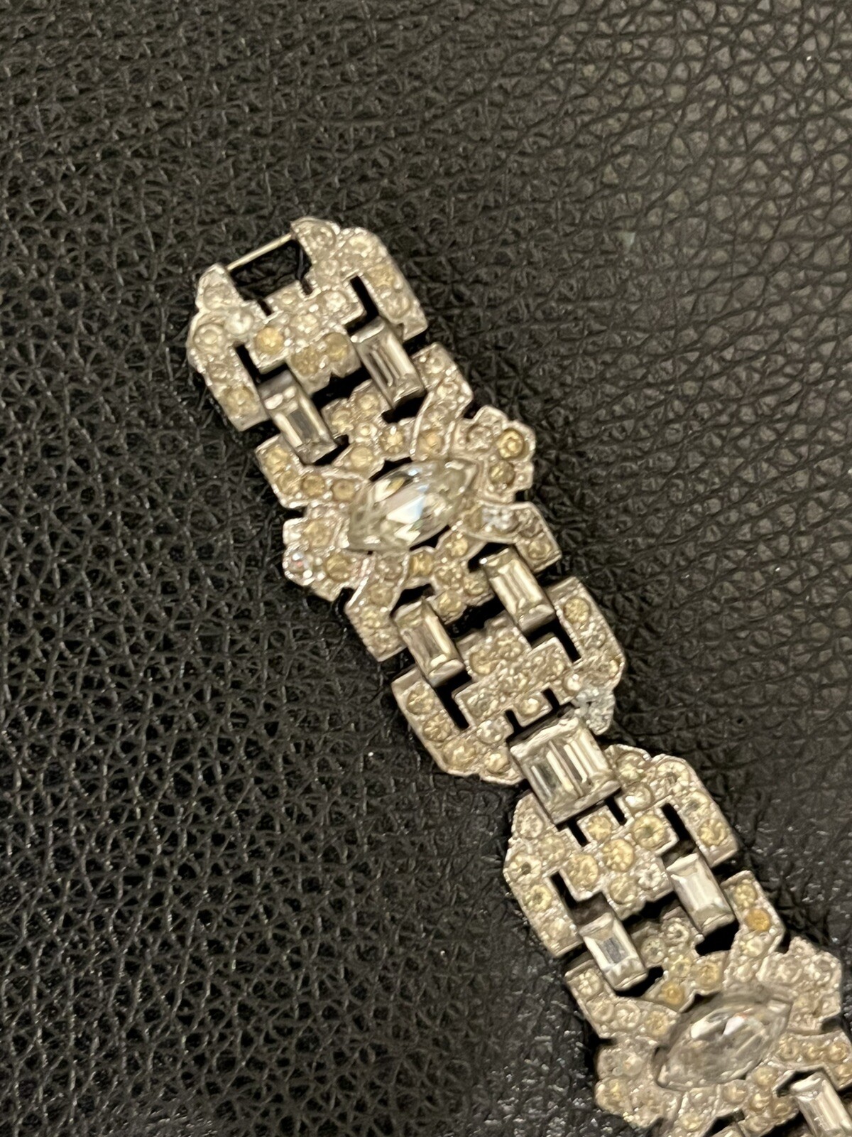 KTF TRIFARI 1930’S BRACELET Art Deco Wide Pave CLEAR Rhinestone Baguette 7.25