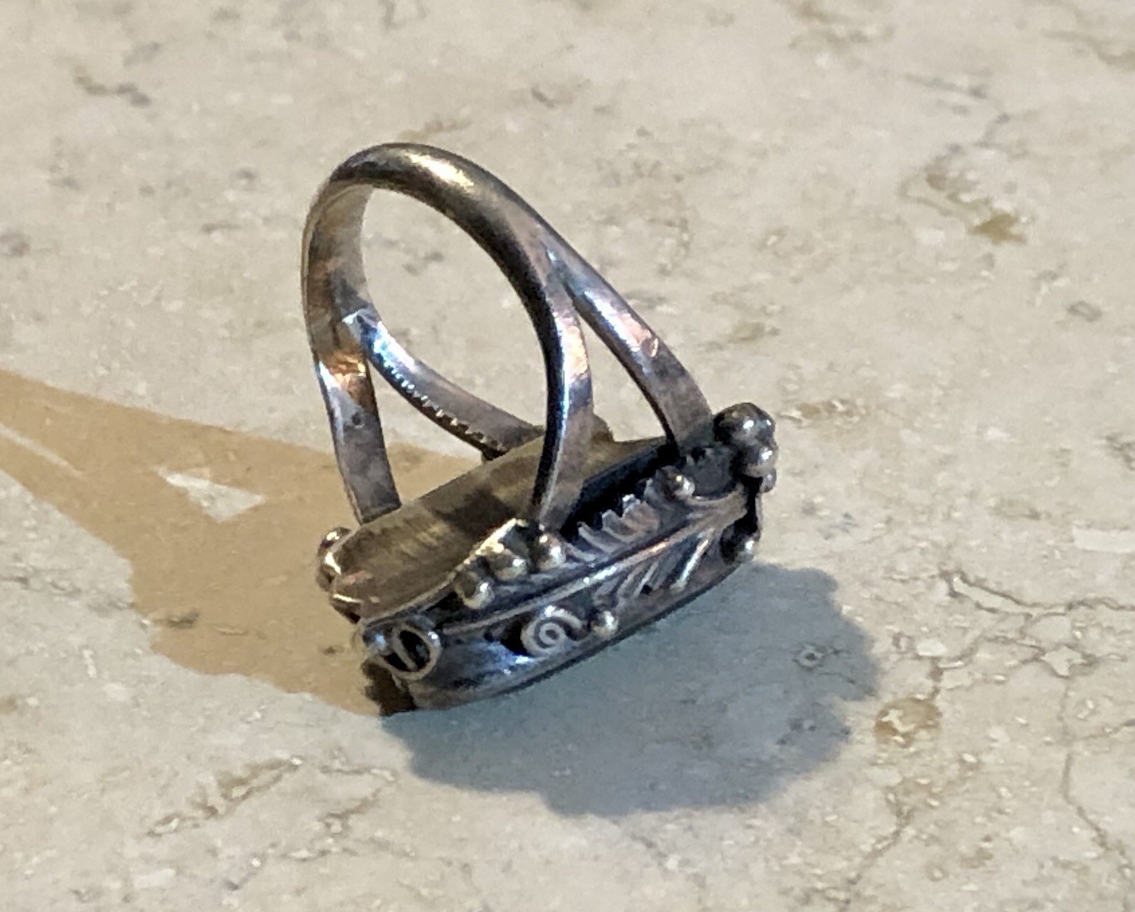 🌿🌺 VINTAGE Oval 925 STERLING SILVER Black Onyx SOUTHWESTERN Flower Leaf Ring
