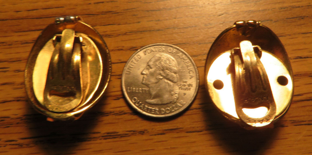I.N.A.R ITALY Vintage Clip-on Earrings Gold Tone & Silver Tone NICE!