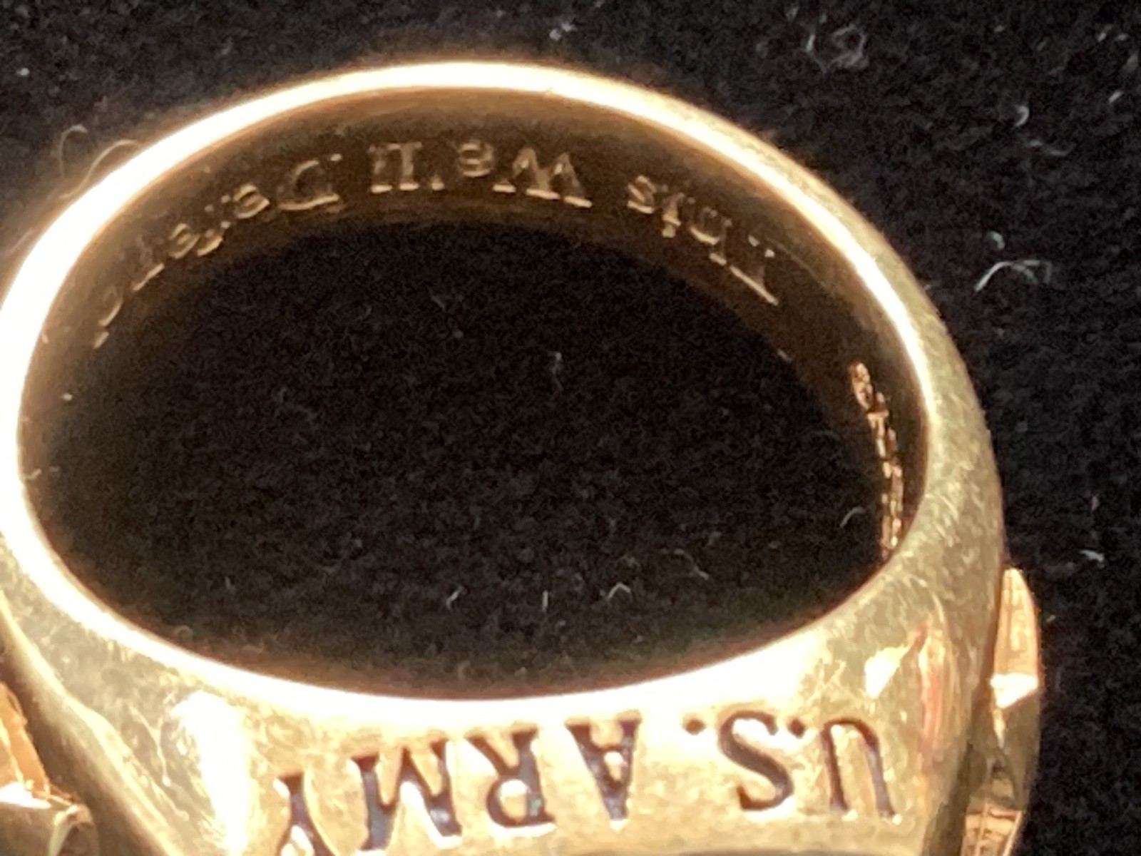 DANBURY MINT U.S. ARMY Gold Plated Men’s Ring Eagle Black Enamel Size 11.5