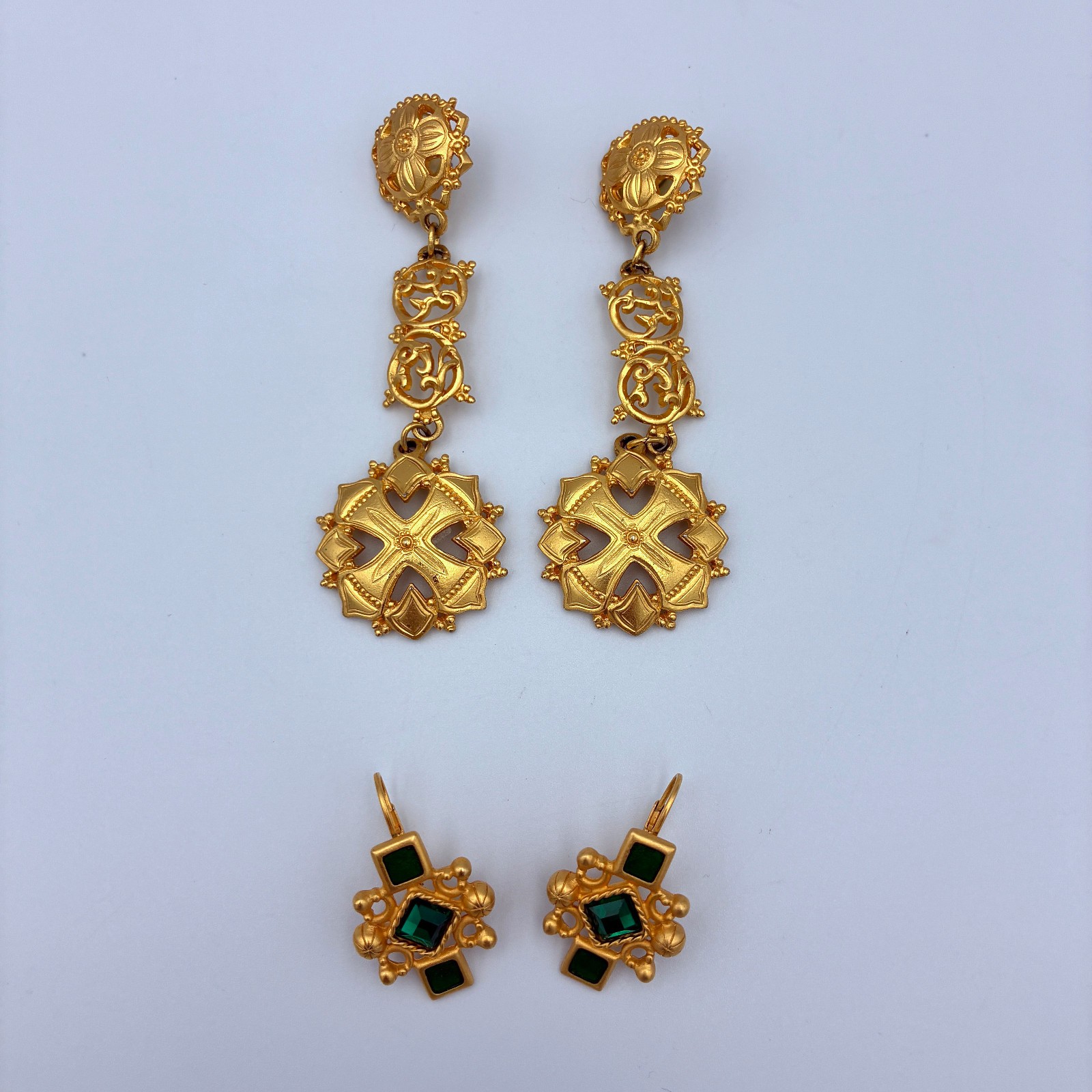 2 Sets of Vintage Costume Earrings – Berebi & Venue
