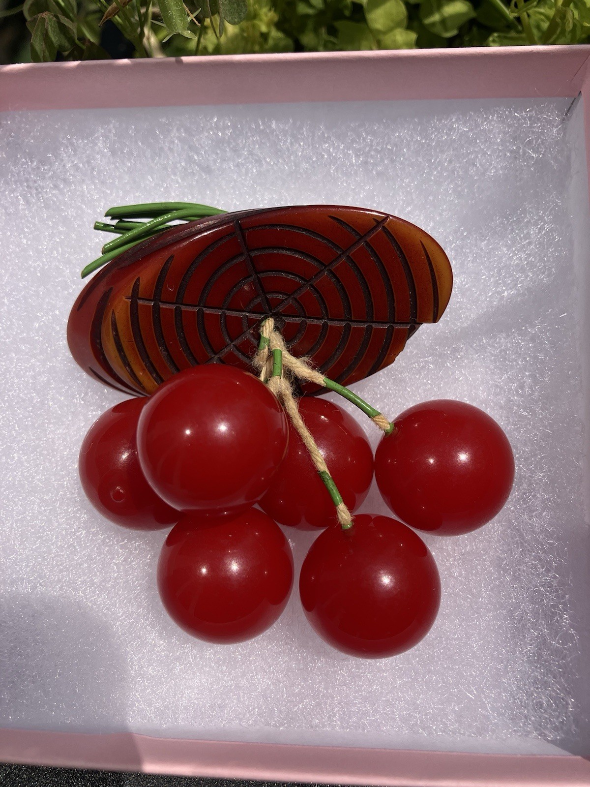 AMAZING 1940’s Antique RED BAKELITE CHERRIES Fruit Brooch Pin 100% tested