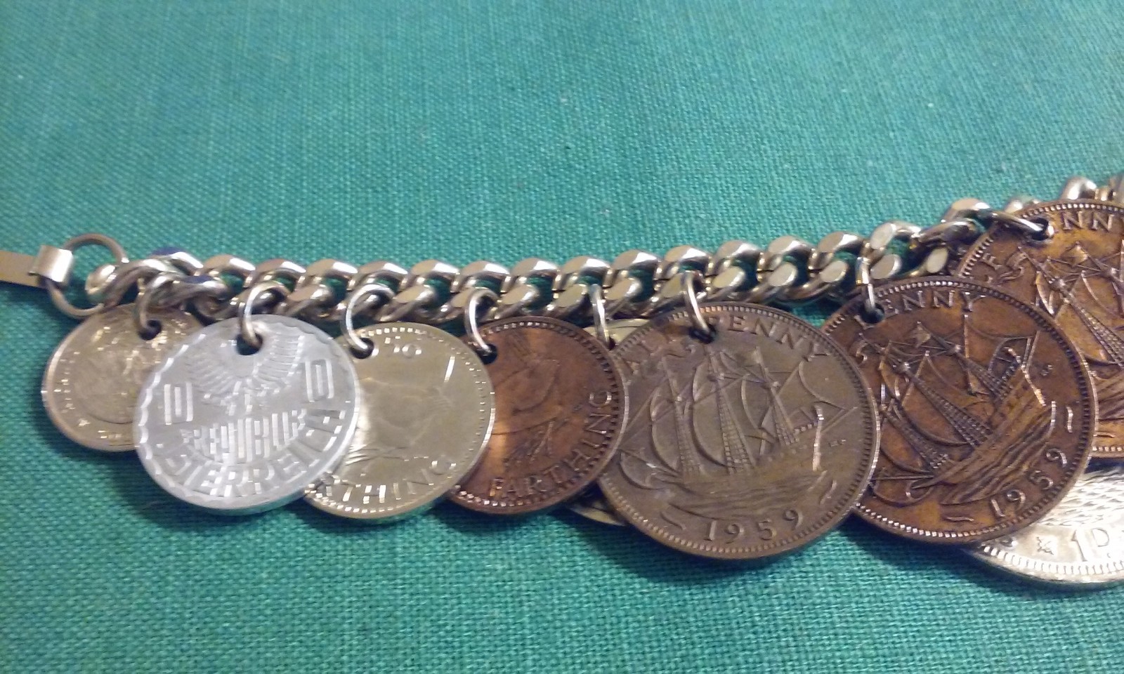 Vintage 15 RARE 1950’s Coin Charm Bracelet South Africa, India, Osterreich 8″