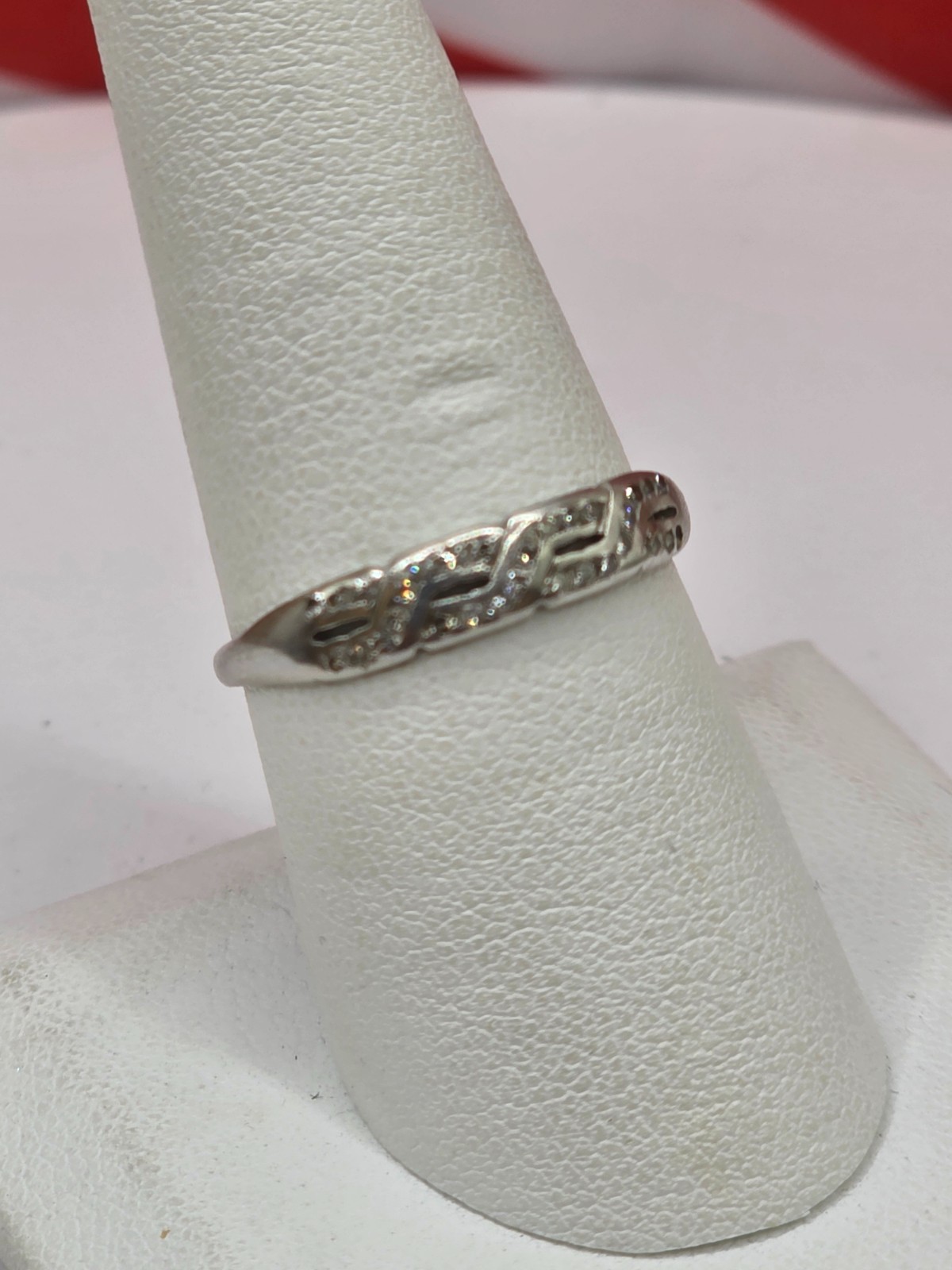 Antique Platinum Diamond art Deco band ring rose cut diamonds