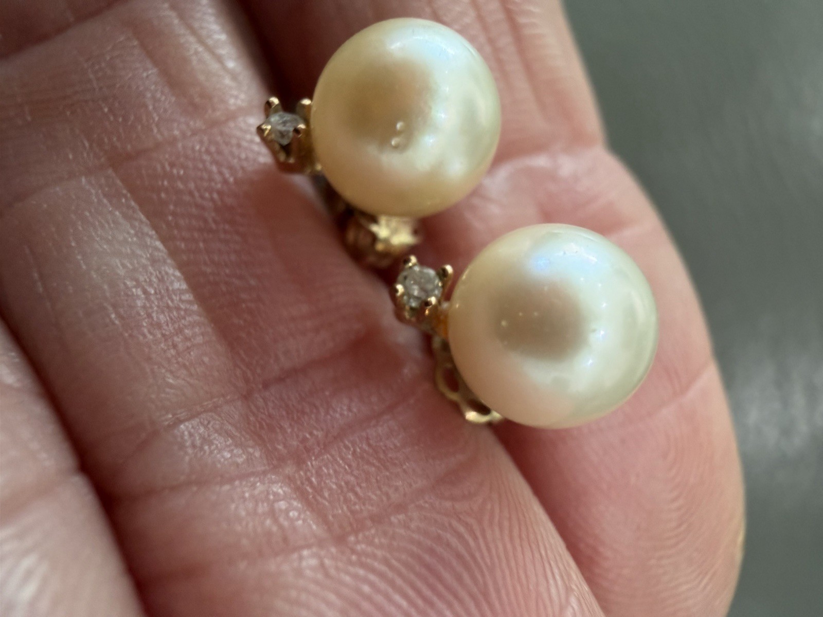 14 kt / 585 Estate Gold Pearl diamond Earrings – STUNNING Pair – 5mm 14k