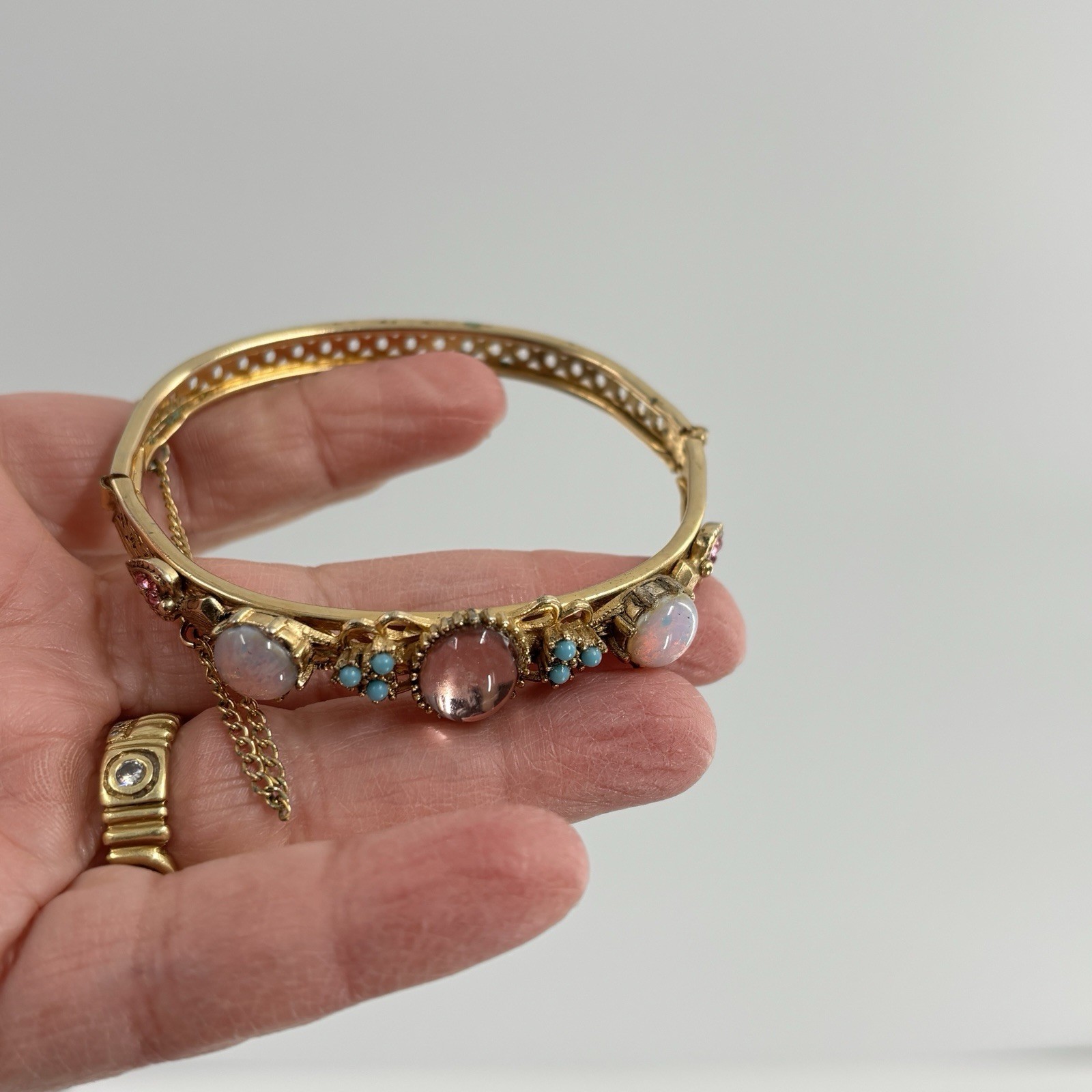 Vintage Florenza Bracelet Bangle Goldtone Filigree Safety Chain Faux Opal