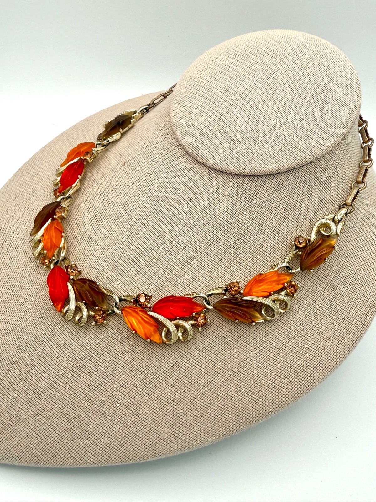 Mid Century Jelly Lucite Lisner autumn leaves and rhinestone choker 16″ adj.