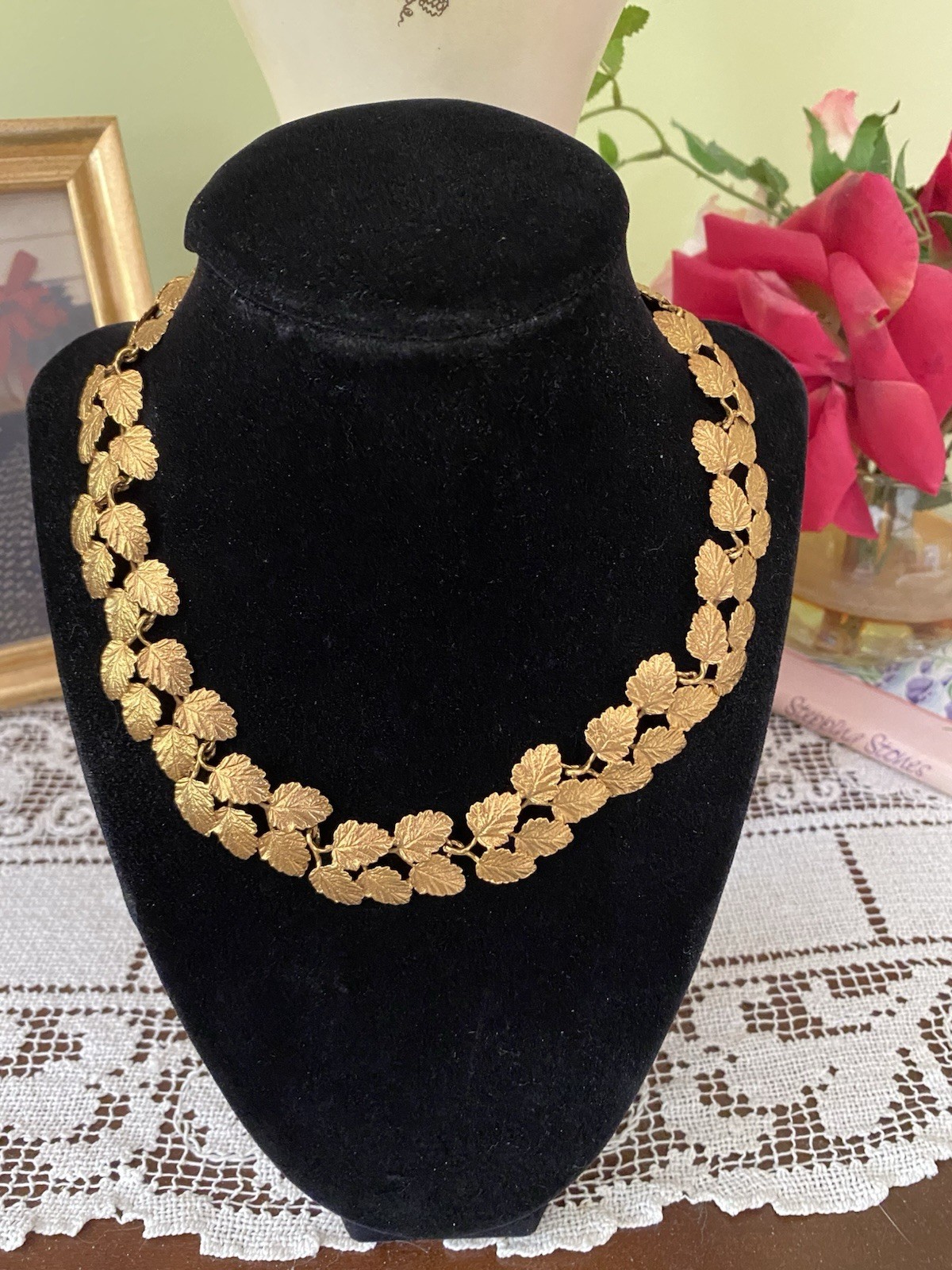RARE Metropolitan Museum of Art 18k Gold Plated Choker Necklace