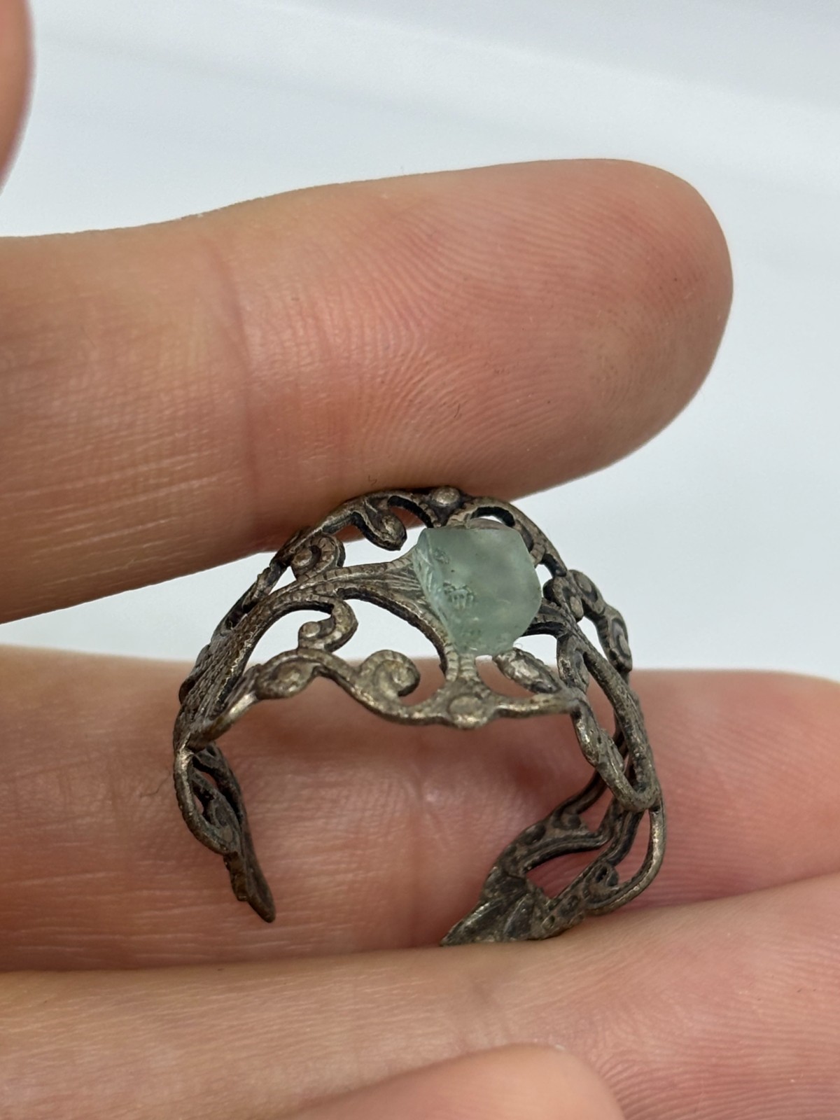 Handcrafted Vintage Sterling Silver Raw Cut Tourmaline Victorian Florentine Ring