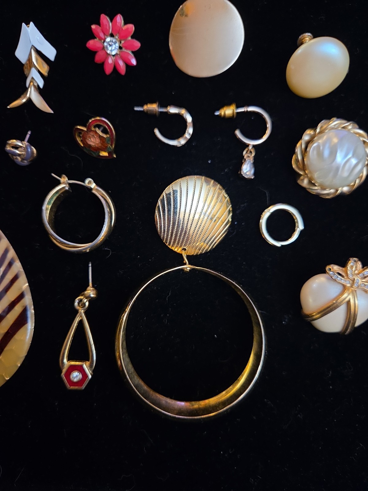 Lot Of Vintage Costume Jewelry Single Earrings Clip On Craft Some Signed