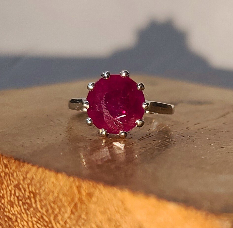 Vintage Platinum Engagement Ring 4.31ct. Natural Burma Round ruby GIA CERT