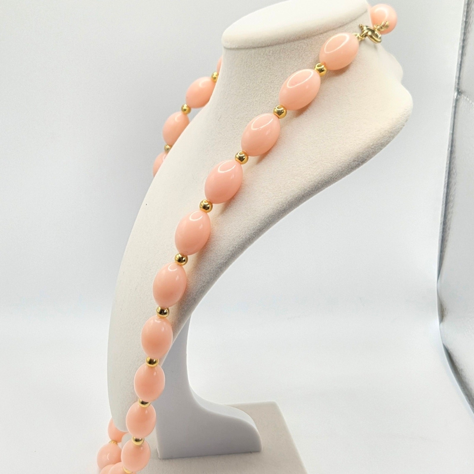 Vintage Pink and Gold Beaded Necklace