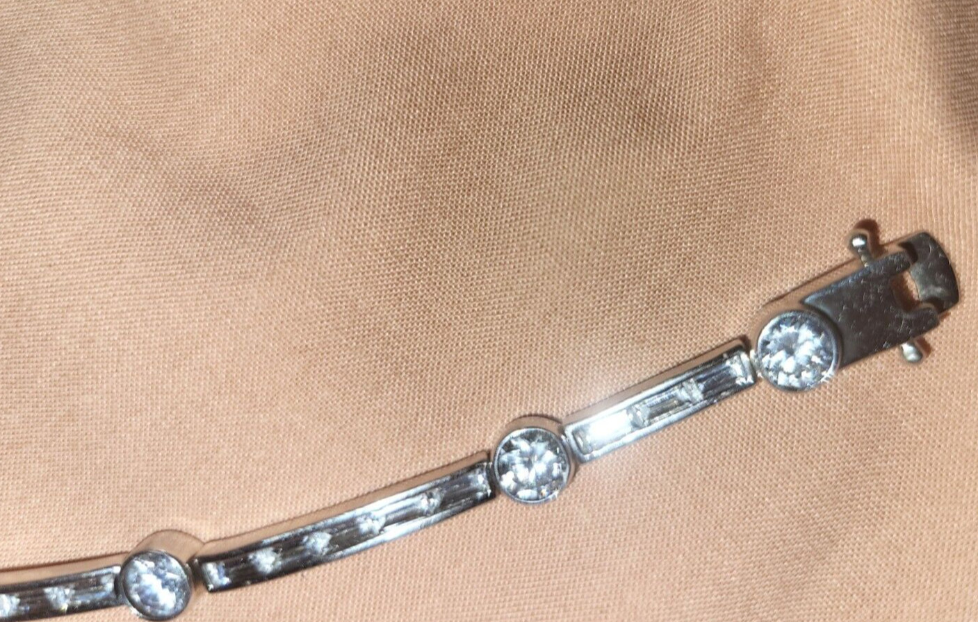 Bracelet 8 1/2 inches, Unisex, 925 Silver, CZ’s, Station Style, Gorgeous
