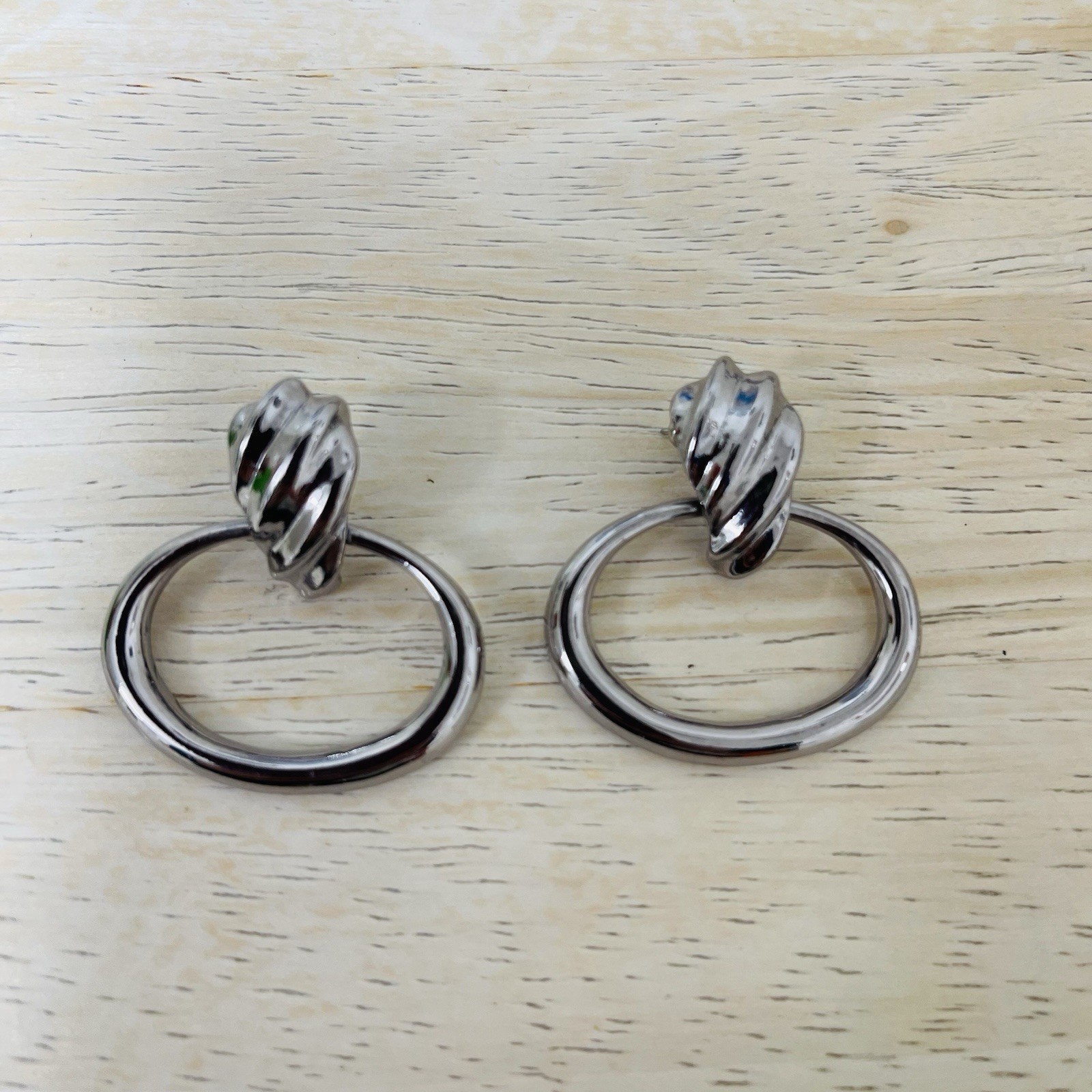 Vintage Knotted Knocker Earrings Silver Tone Pierced. Studs