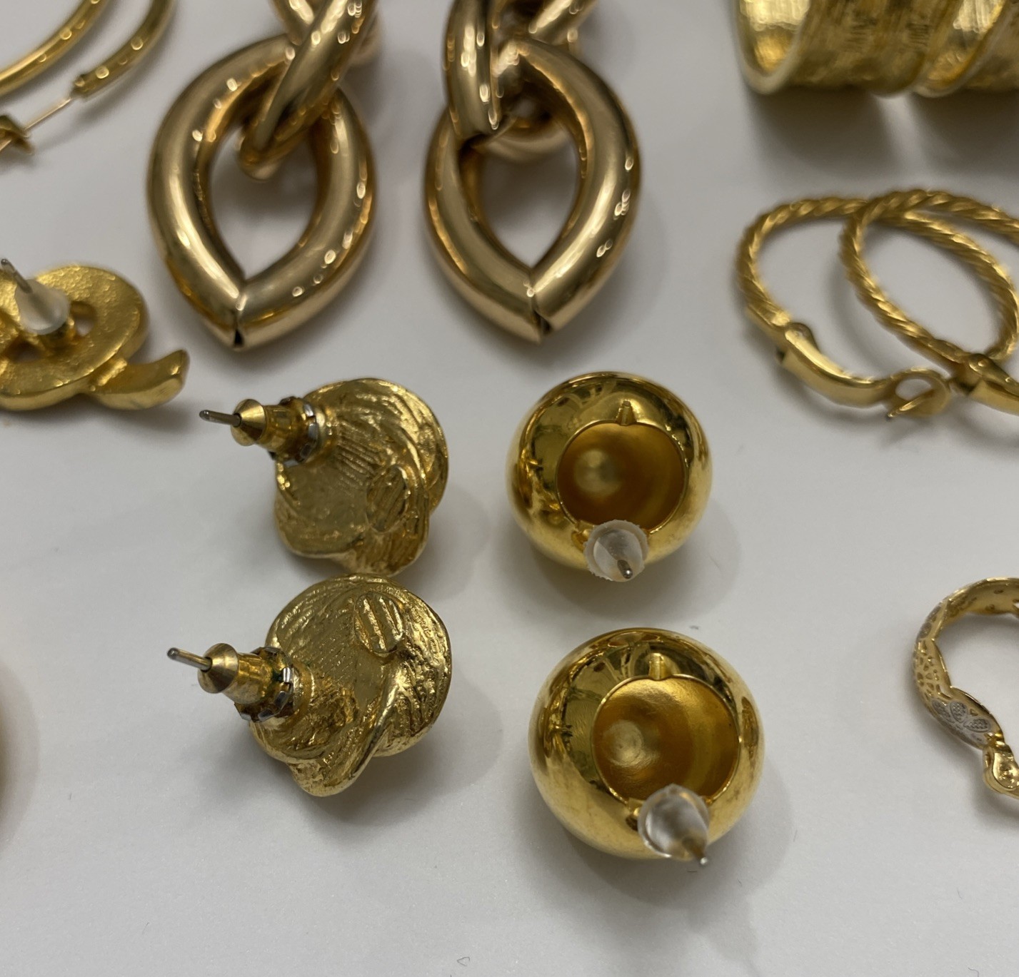 ✨Vintage To Now Lot Of 9 Pairs Beautiful Gold Tone Estate Pierced Earrings✨