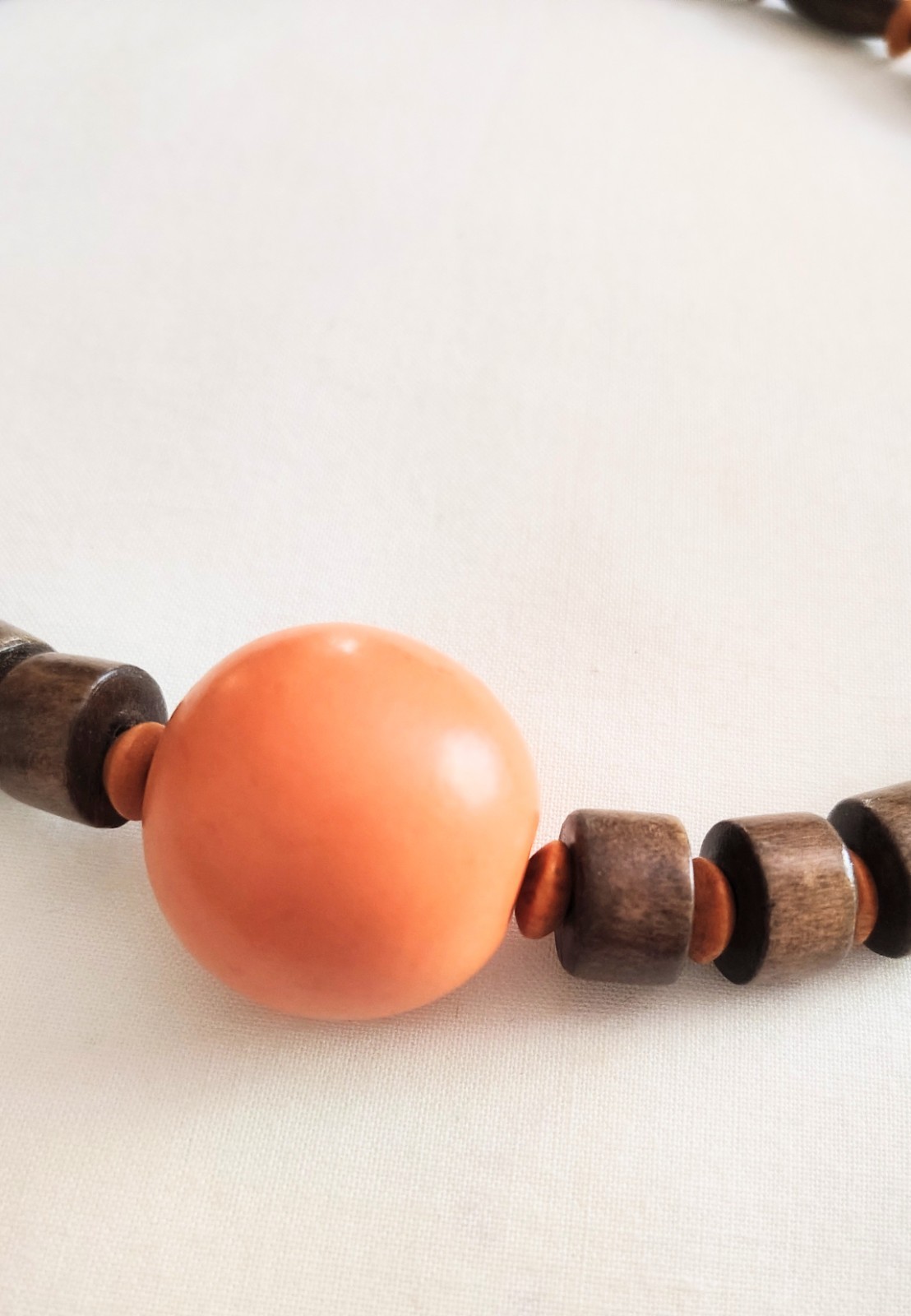 Vintage 20″ Lightweight Wood Necklace W/Orange Pendant 1970s Retro Nylon Strung