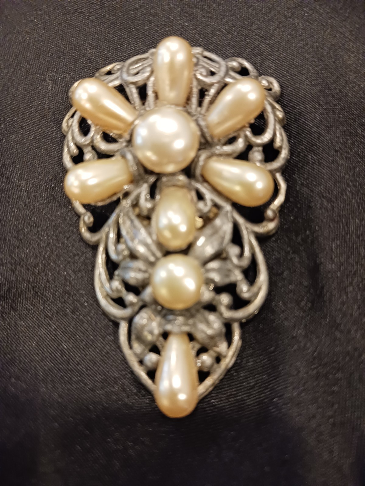 Vintage Little Nemo Faux Pearl Dress Clip LN/25 Rare!!