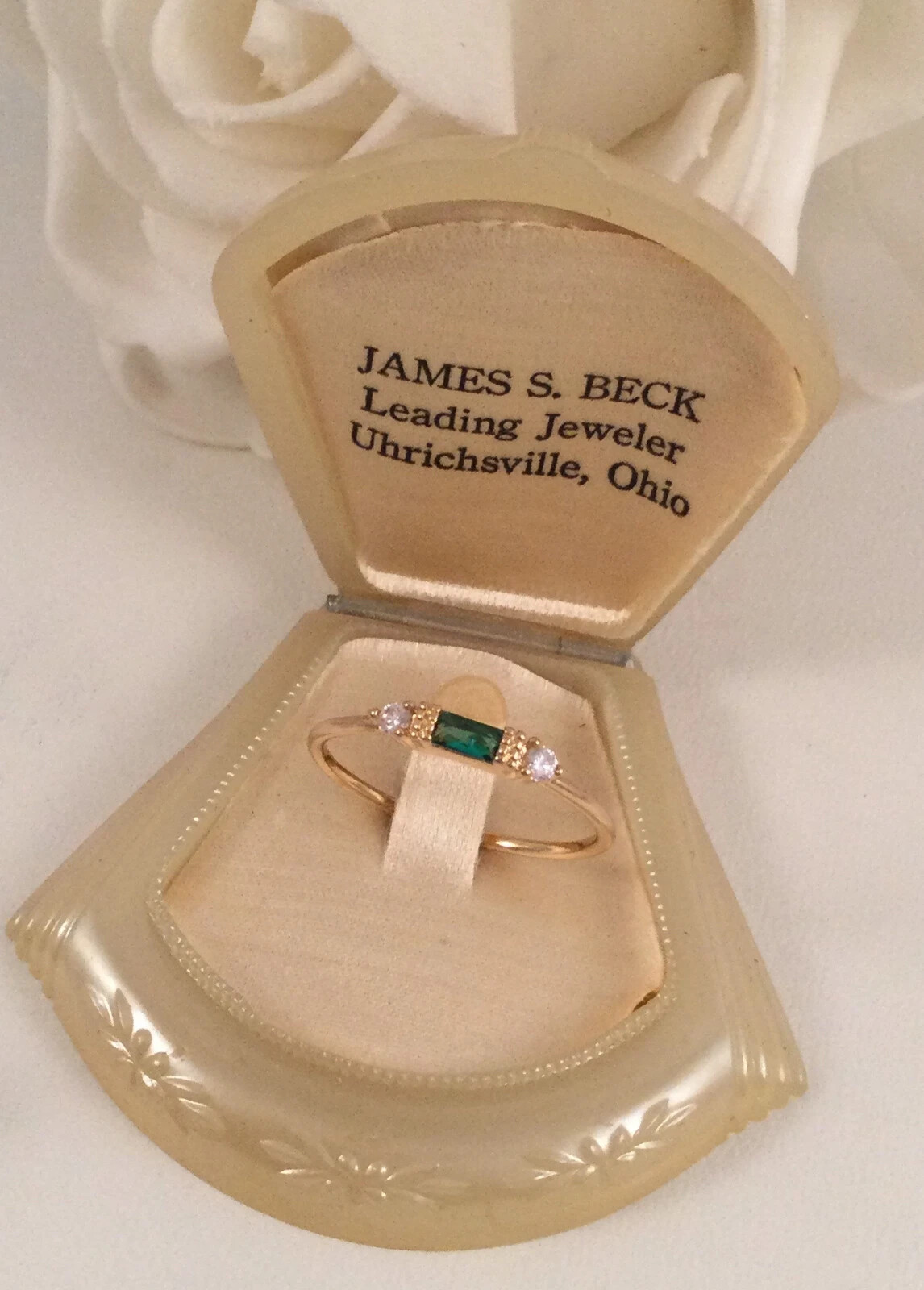 Vintage Jewellery Gold Ring Emerald White Sapphires Antique Deco Dress Jewelry