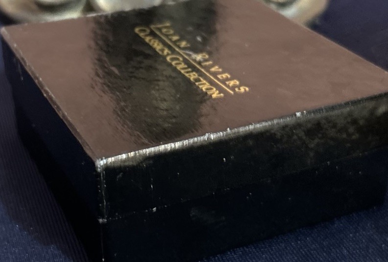 Vtg Signed Joan Rivers Blue Heart Crystal Rhinestone Bow Brooch Pin w Box QVC 2”