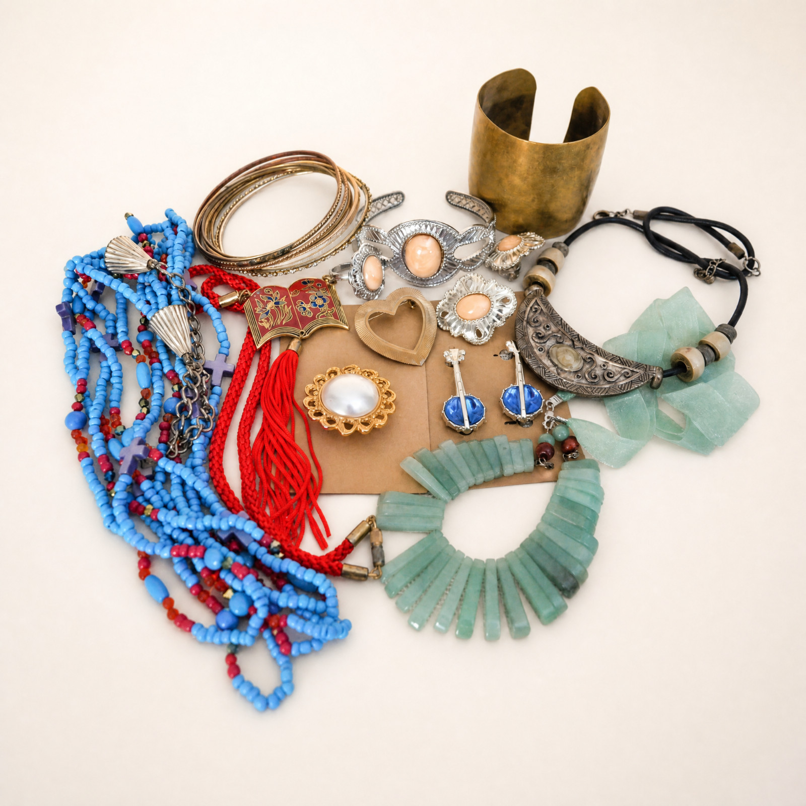 Vintage Jewelry Lot 1 Lb Mixed Wearable Craft Resale Beaded Necklaces Bracelets