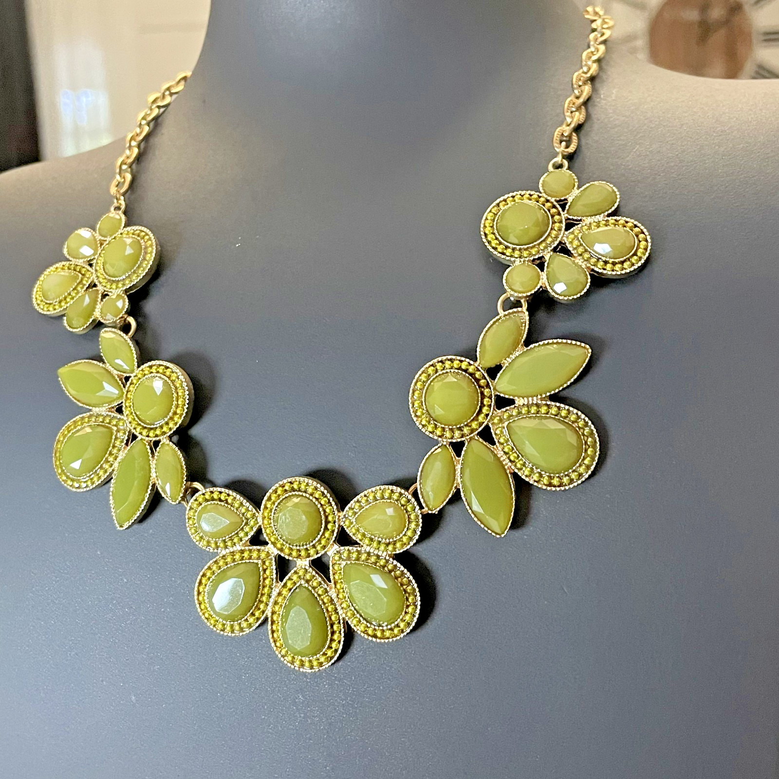 Unbranded Gold Tone Statement Necklace & Earrings Set with Olive Green Stones