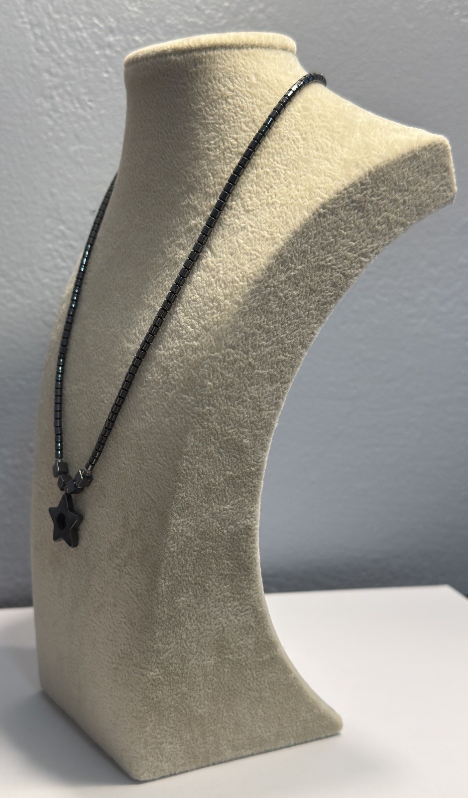 Hematite Star Necklace Dark Grey Vintage 90s Twist On Clasp